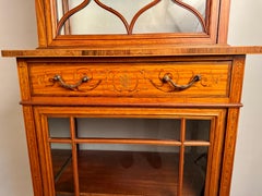 Edwardianischer Vitrinenschrank mit Intarsien aus Satinholz von Edwards & Roberts