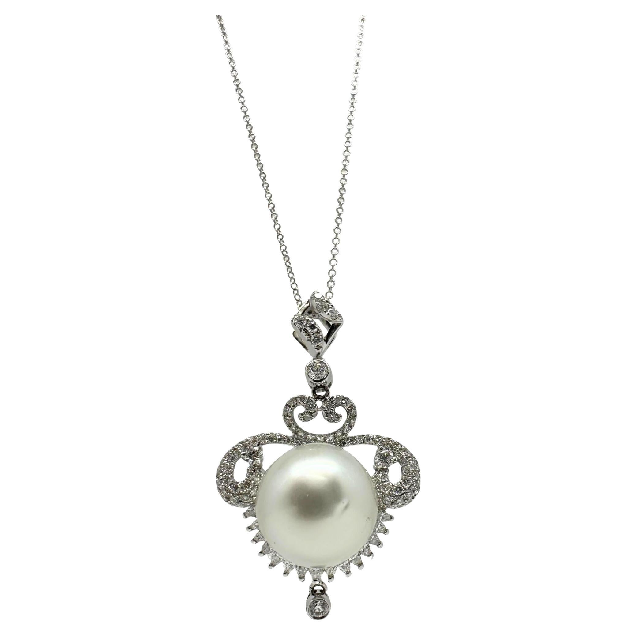 Collar de oro blanco de 18 quilates con diamantes y perlas inspirado en la época eduardiana 0,93 ct en venta