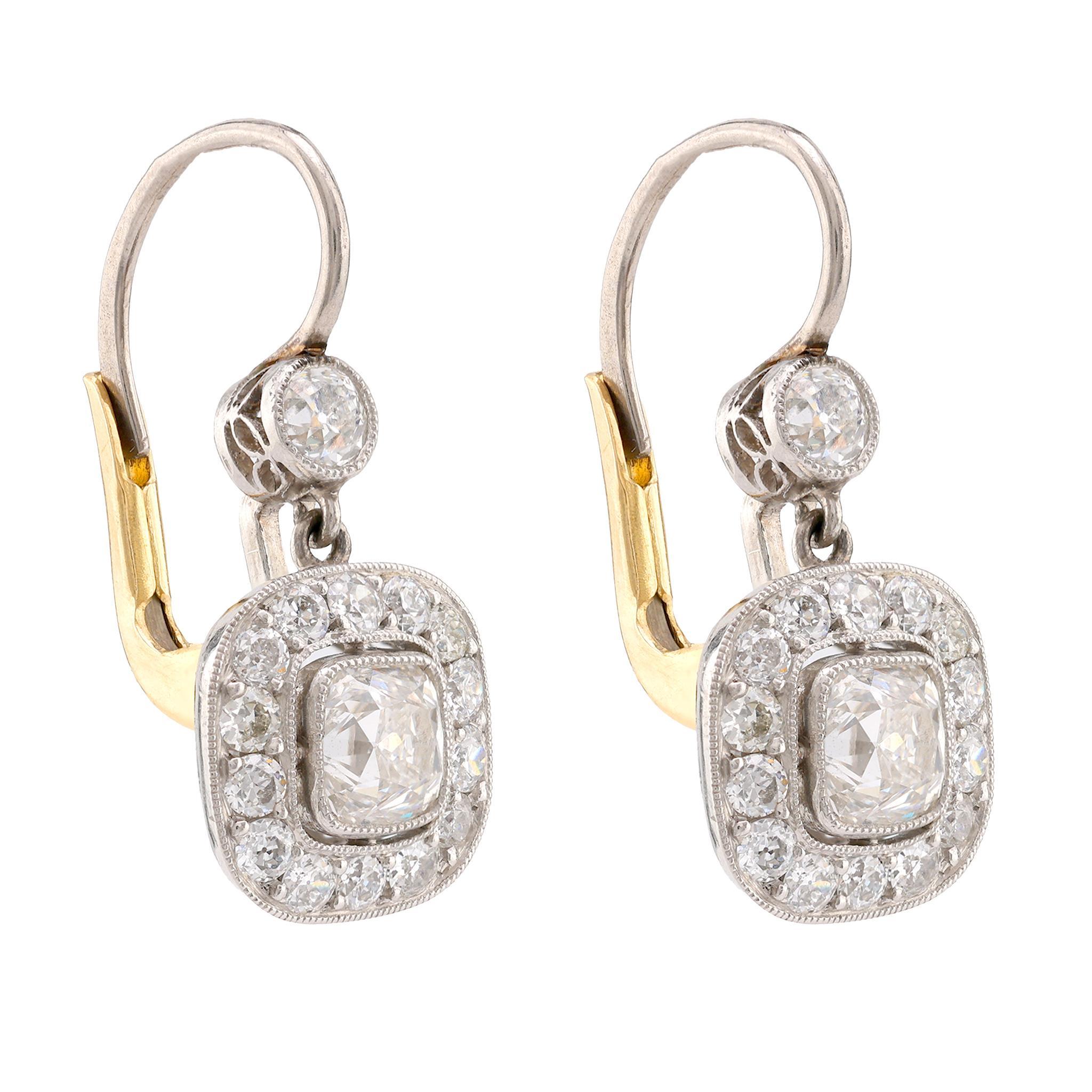 Edwardianisch inspirierte Diamant-Platin-Tropfen-Ohrringe (Alteuropäischer Schliff)