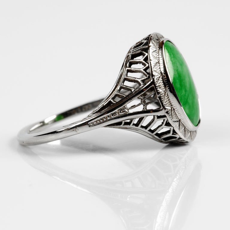 Edwardian Jade Ring 18 Karat Certified Untreated For Sale at 1stDibs