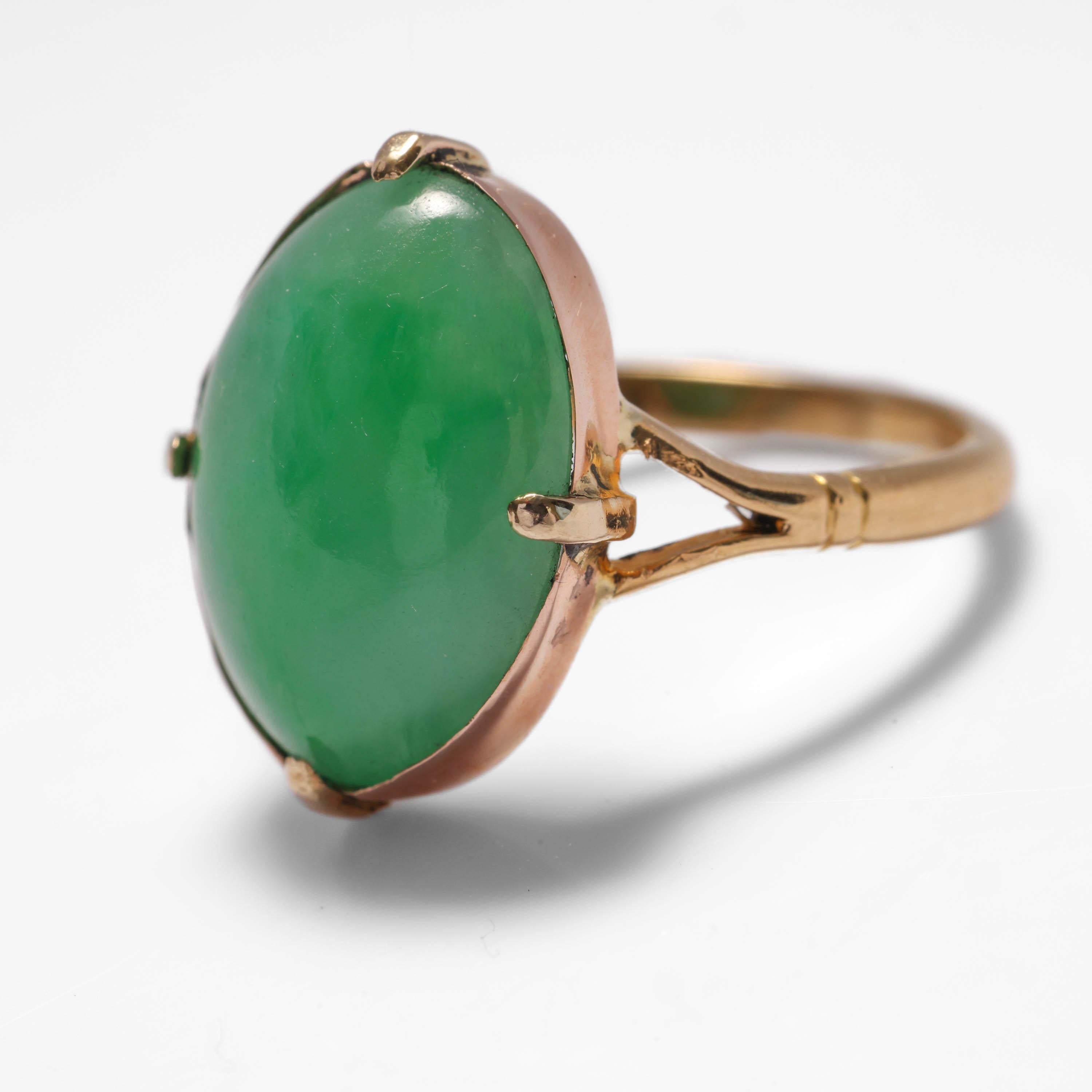 Women's or Men's Edwardian Jade Ring Bright Apple Green Certified Untreated For Sale
