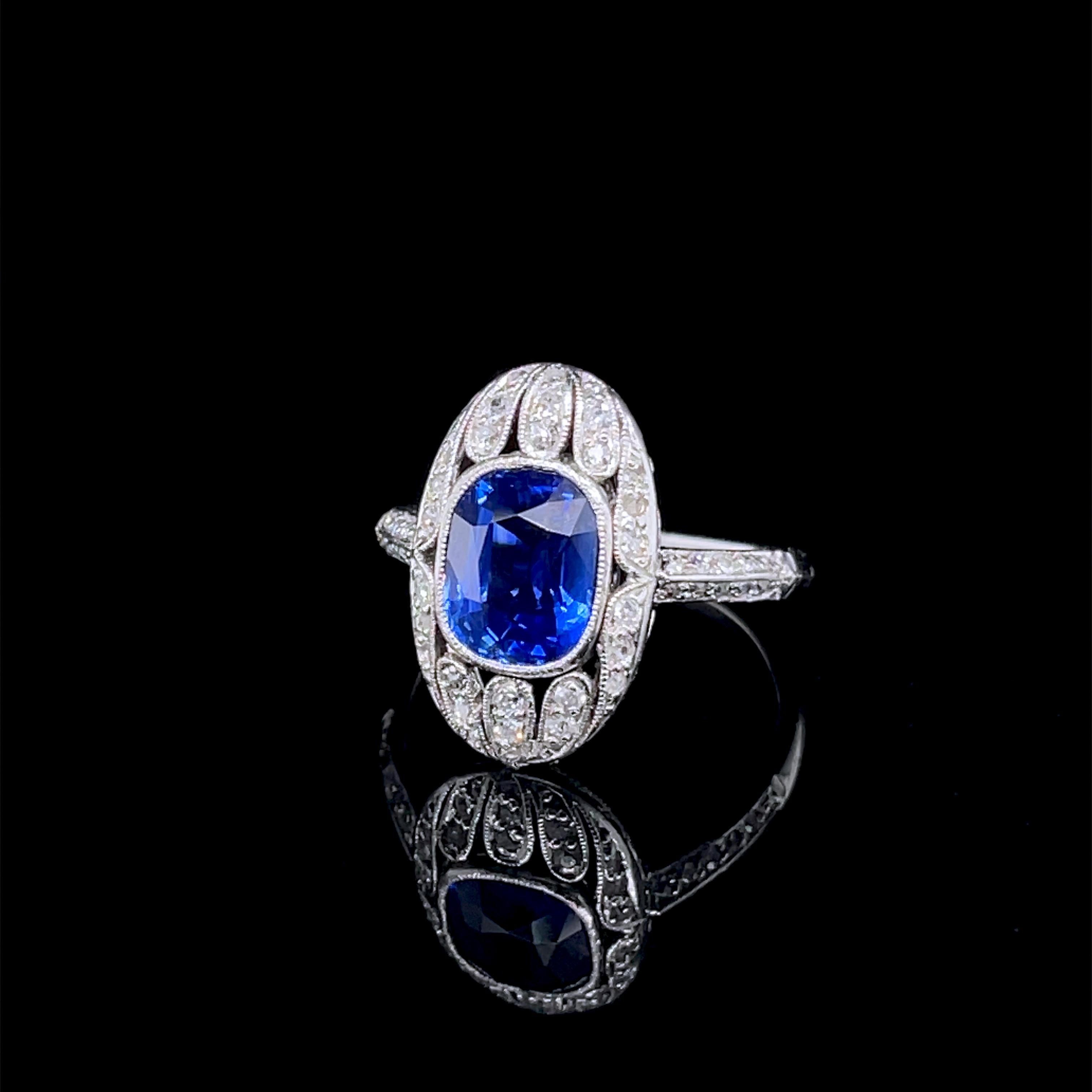 Edwardian Kashmir Sapphire 2.56ct 'SSEF Certified' and Diamond Ring, ca. 1910s 3