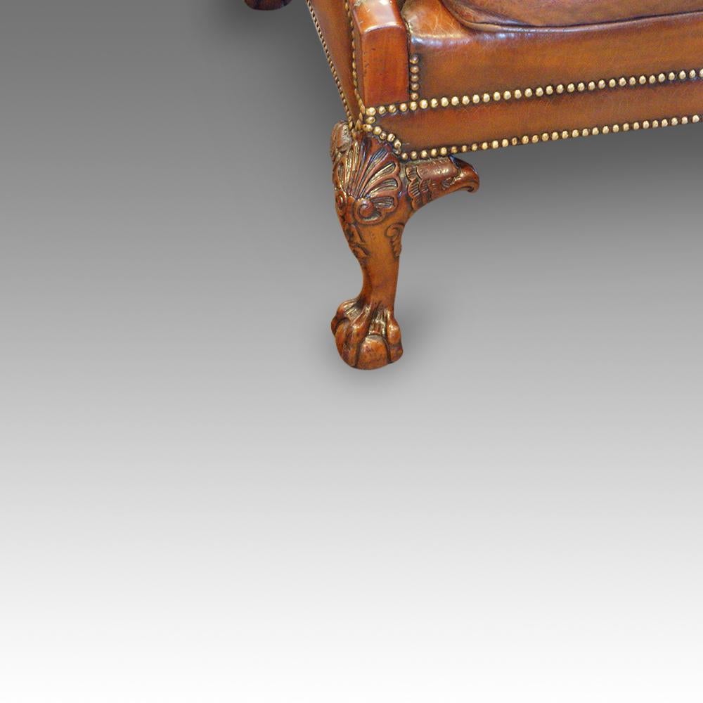 Edwardian mahogany grade 1 leather camel back sofa, Circa 1910 In Distressed Condition In Salisbury, Wiltshire