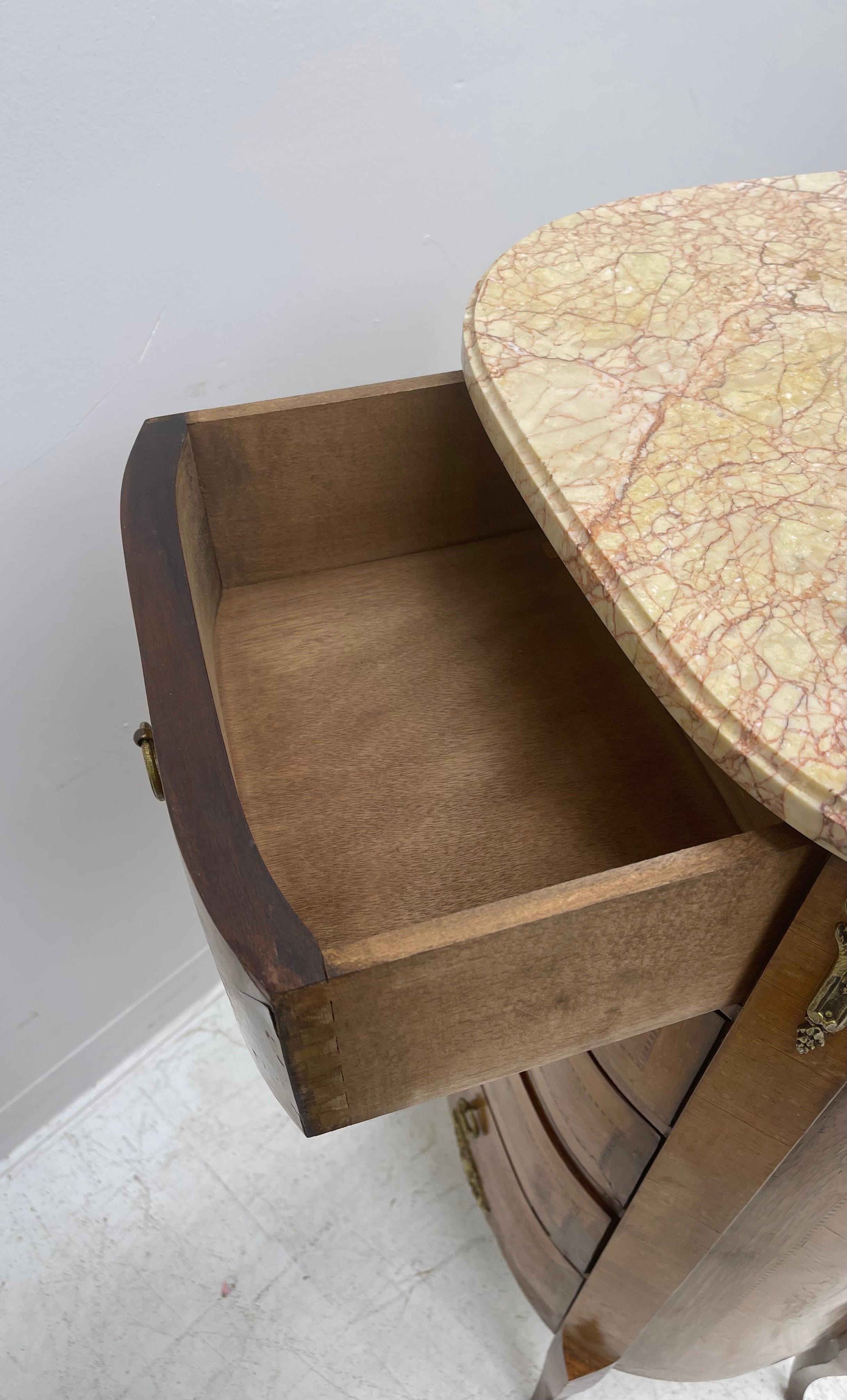 Cerise Coffre à lingerie édouardien vers 1900, meuble de rangement à tiroirs à queue d'aronde en marbre en vente