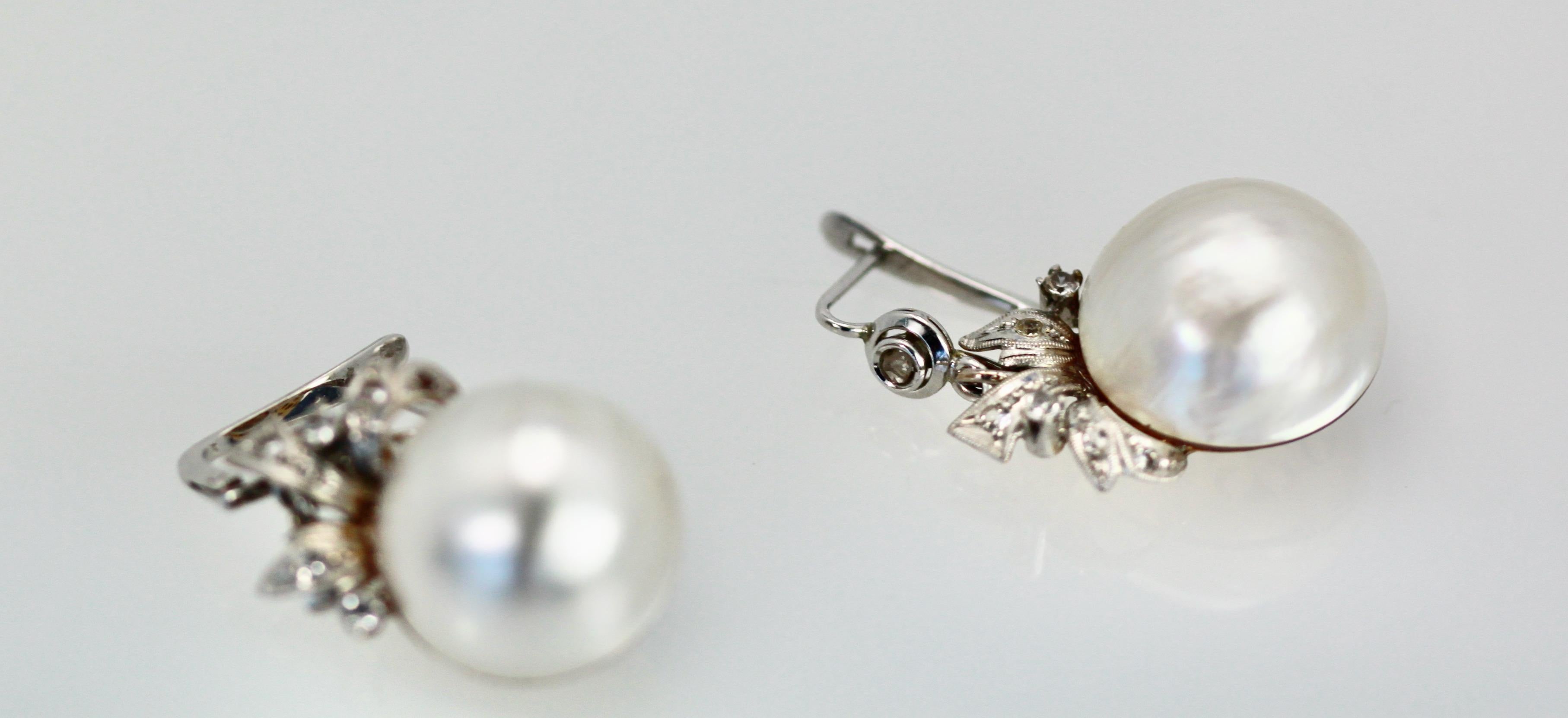 Diese edwardianischen Mabe-Perlenohrringe befinden sich seit Jahren in meiner Sammlung und es ist nun Zeit für einen neuen Besitzer.  Diese Mabe-Perlenohrringe waren ursprünglich als Clips gedacht, aber ich mag keine Clip-Ohrringe, also habe ich sie