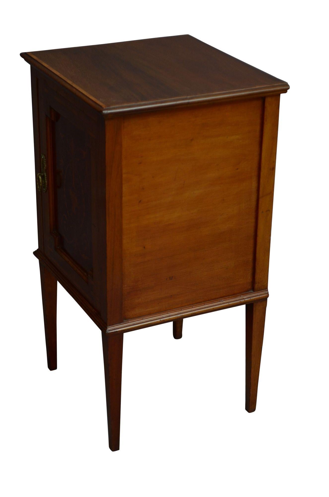 Edwardian Mahogany and Inlaid Bedside Cabinet For Sale 3