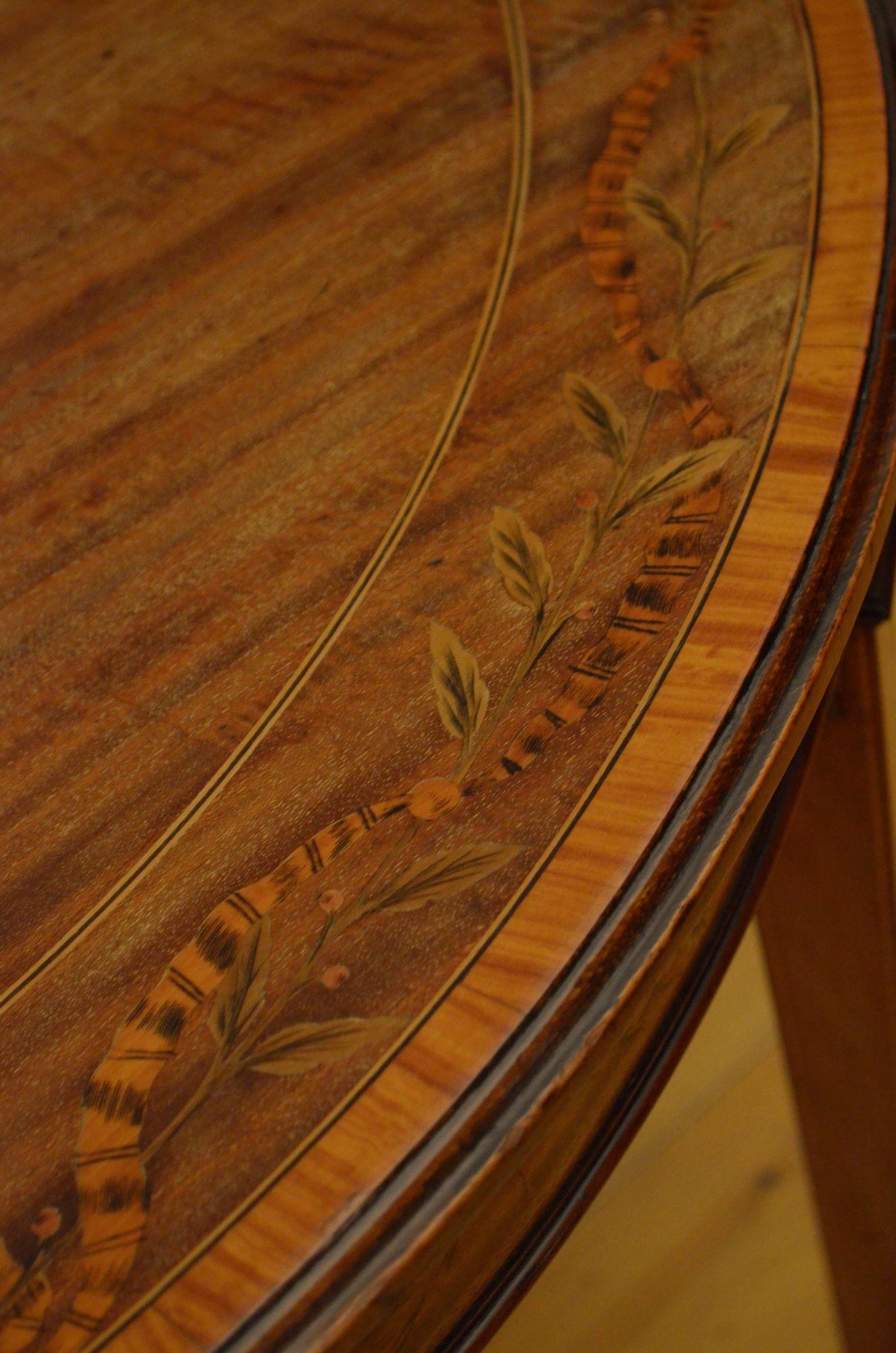 Edwardian Mahogany and Inlaid Centre Table For Sale 1