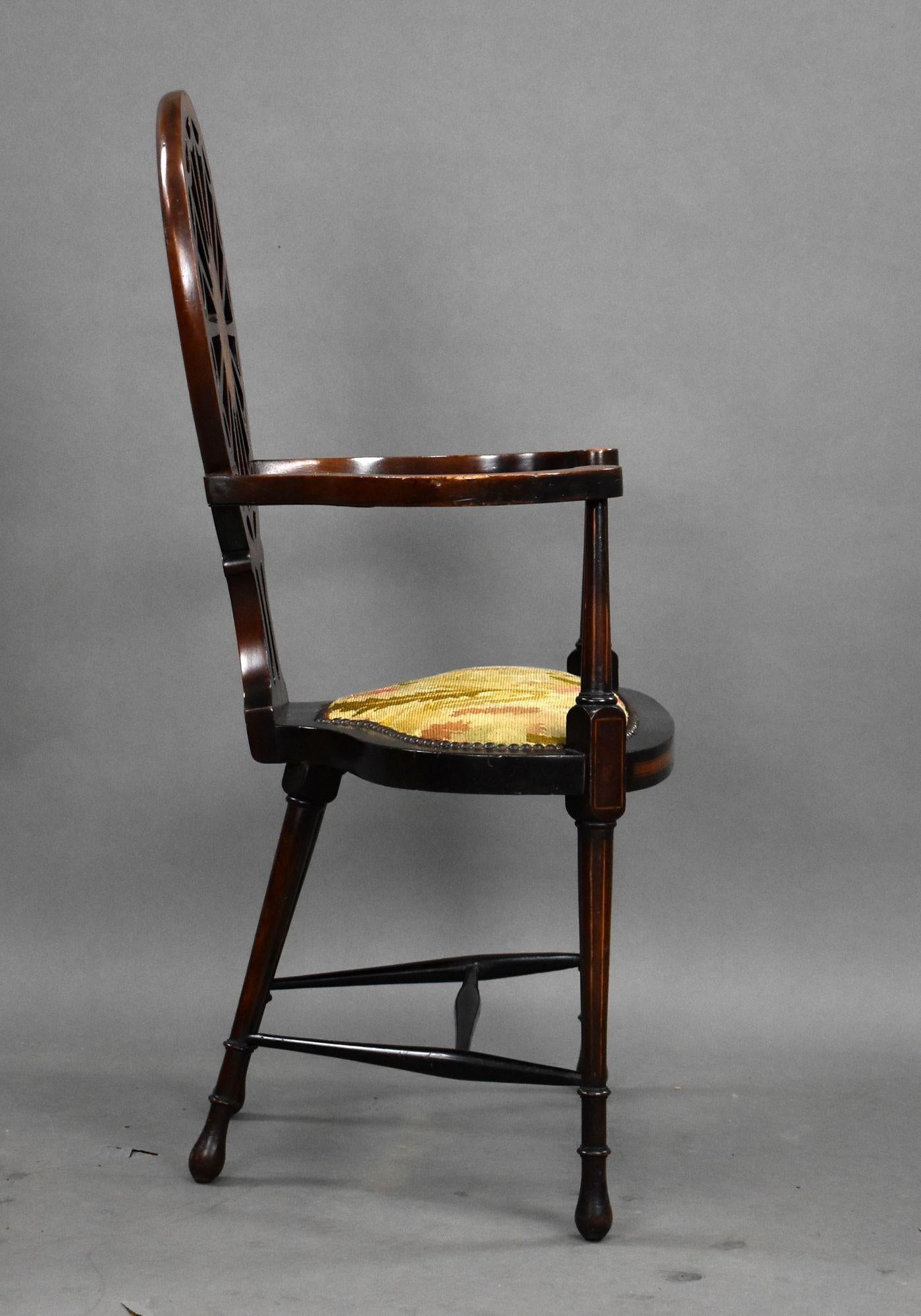 Edwardian Mahogany Armchair Bon état - En vente à Chelmsford, Essex