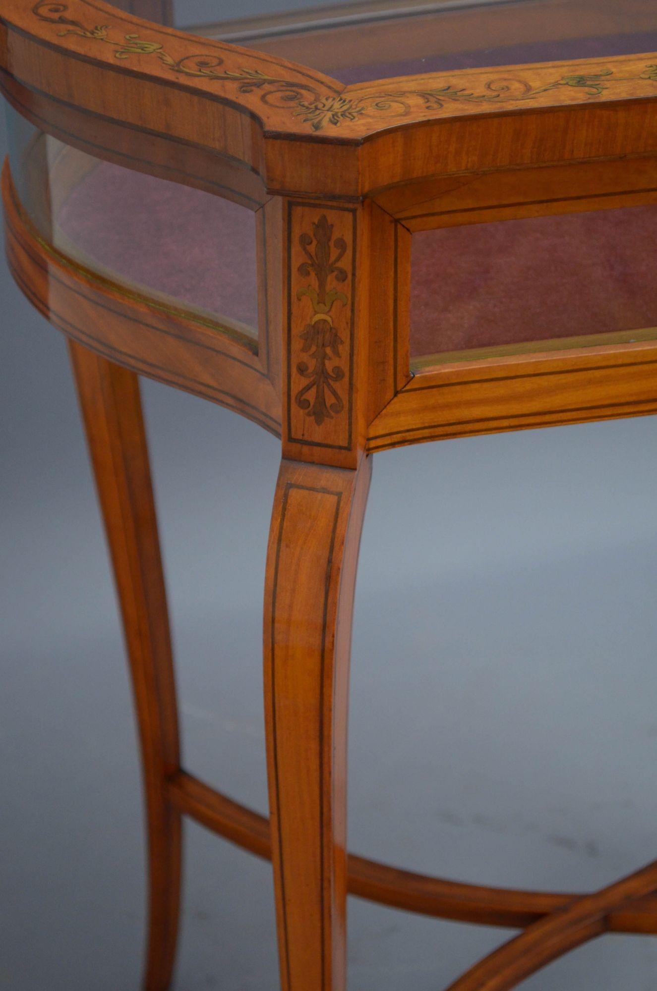 Edwardian Mahogany Bijouterie Table Display Table For Sale 4