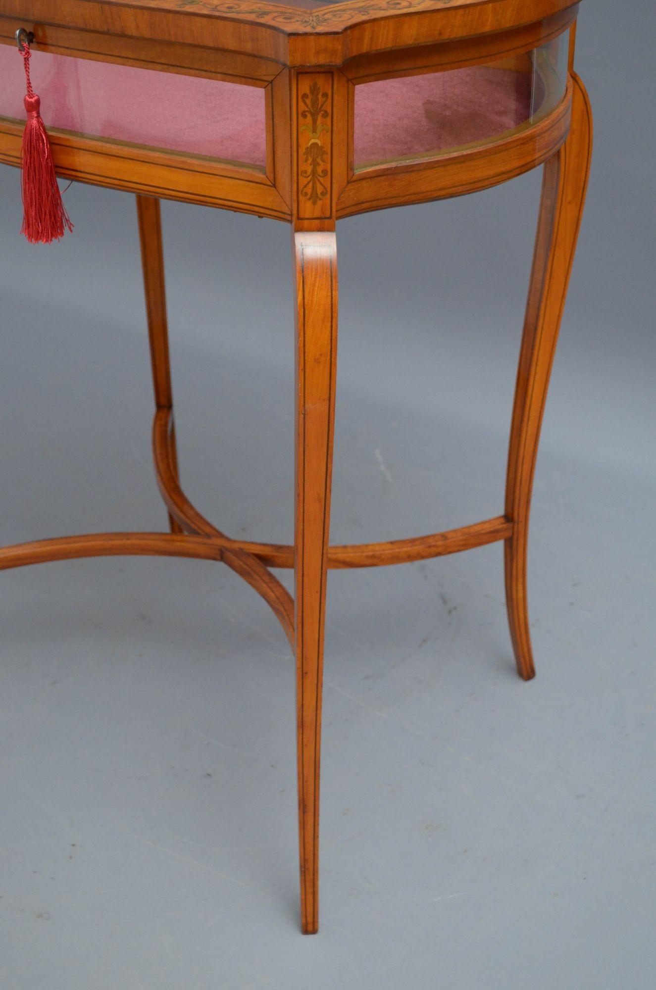 Edwardian Mahogany Bijouterie Table Display Table For Sale 7