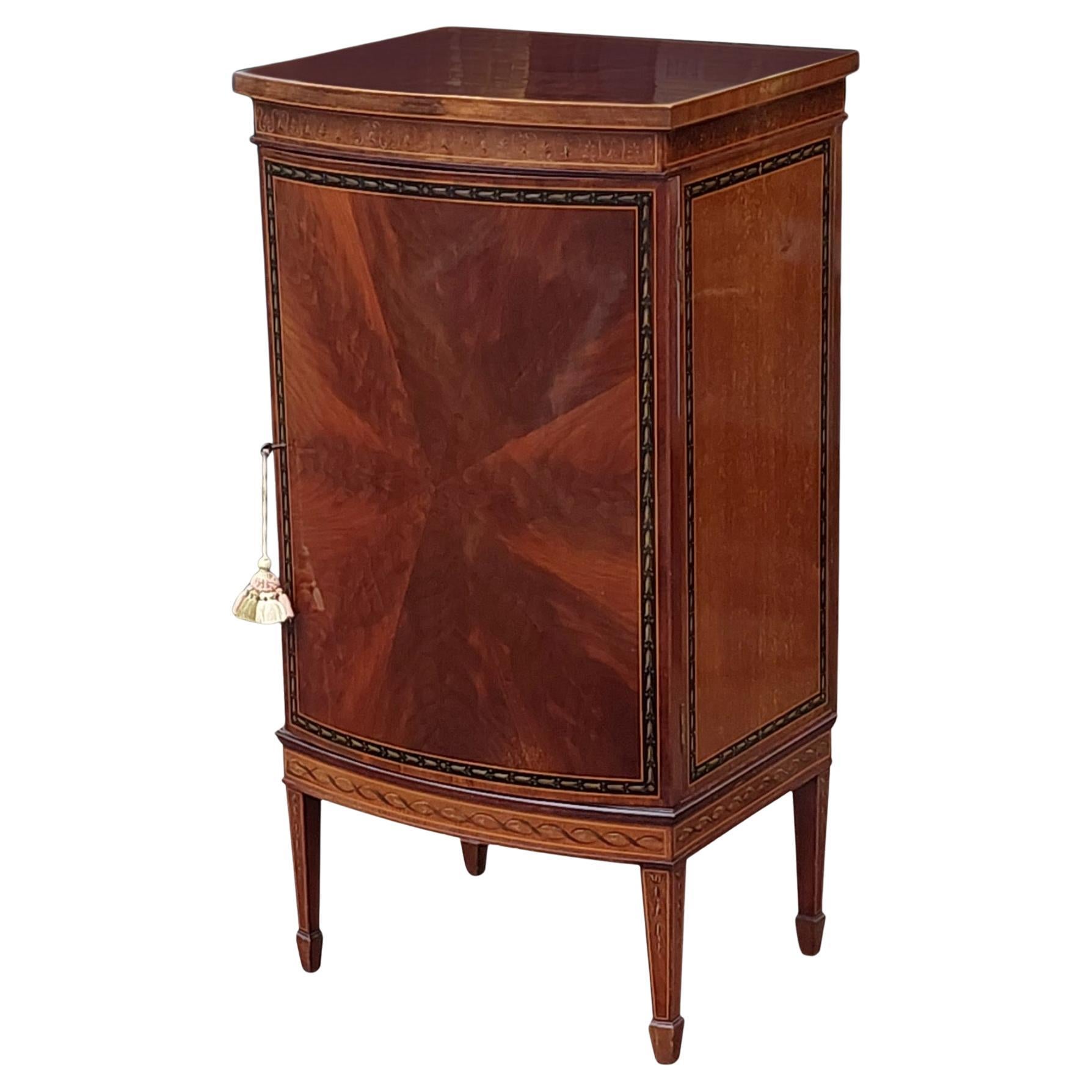 Edwardianischer Notenschrank aus Mahagoni mit Bogenfront