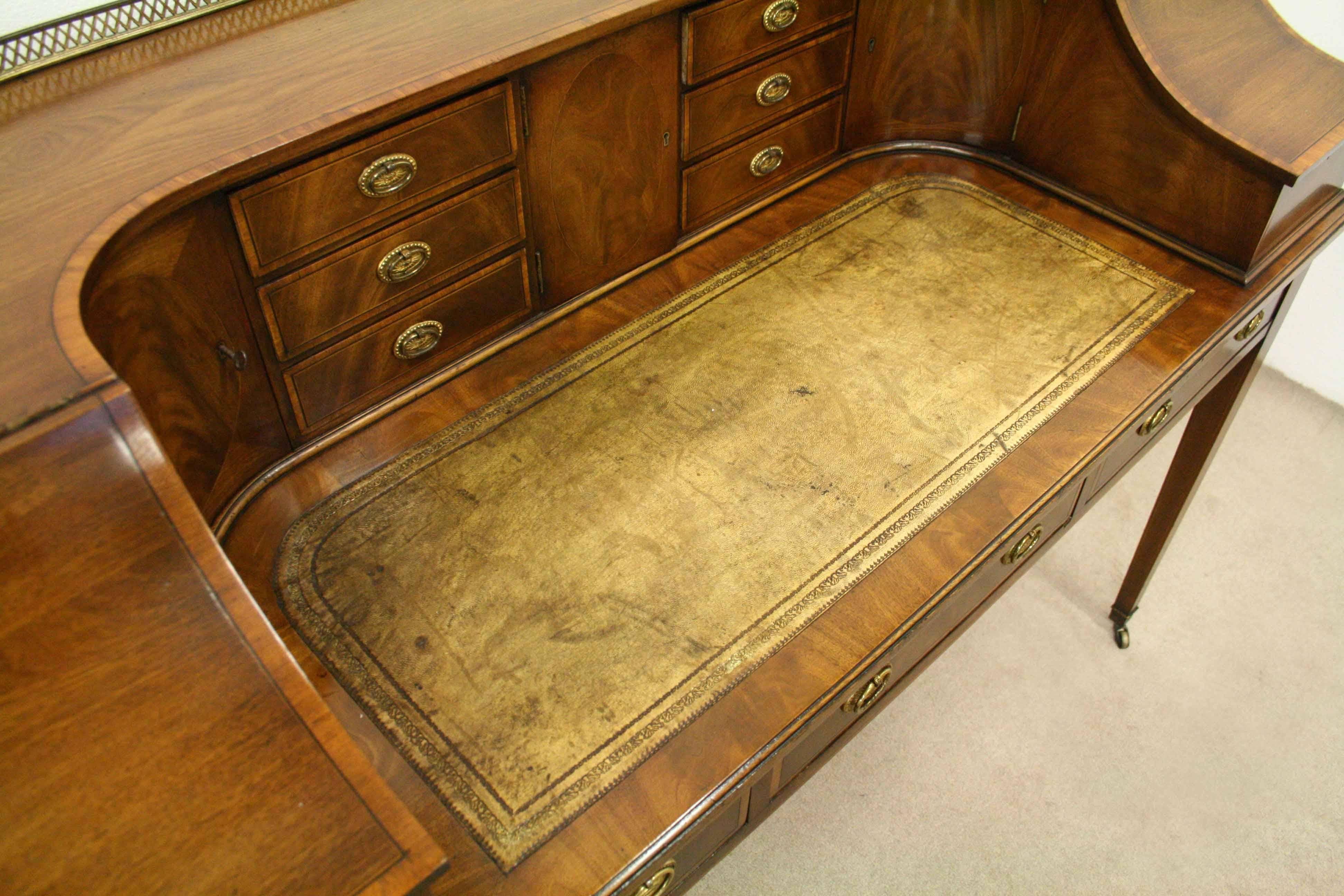 Early 20th Century Edwardian Mahogany Carlton House Desk