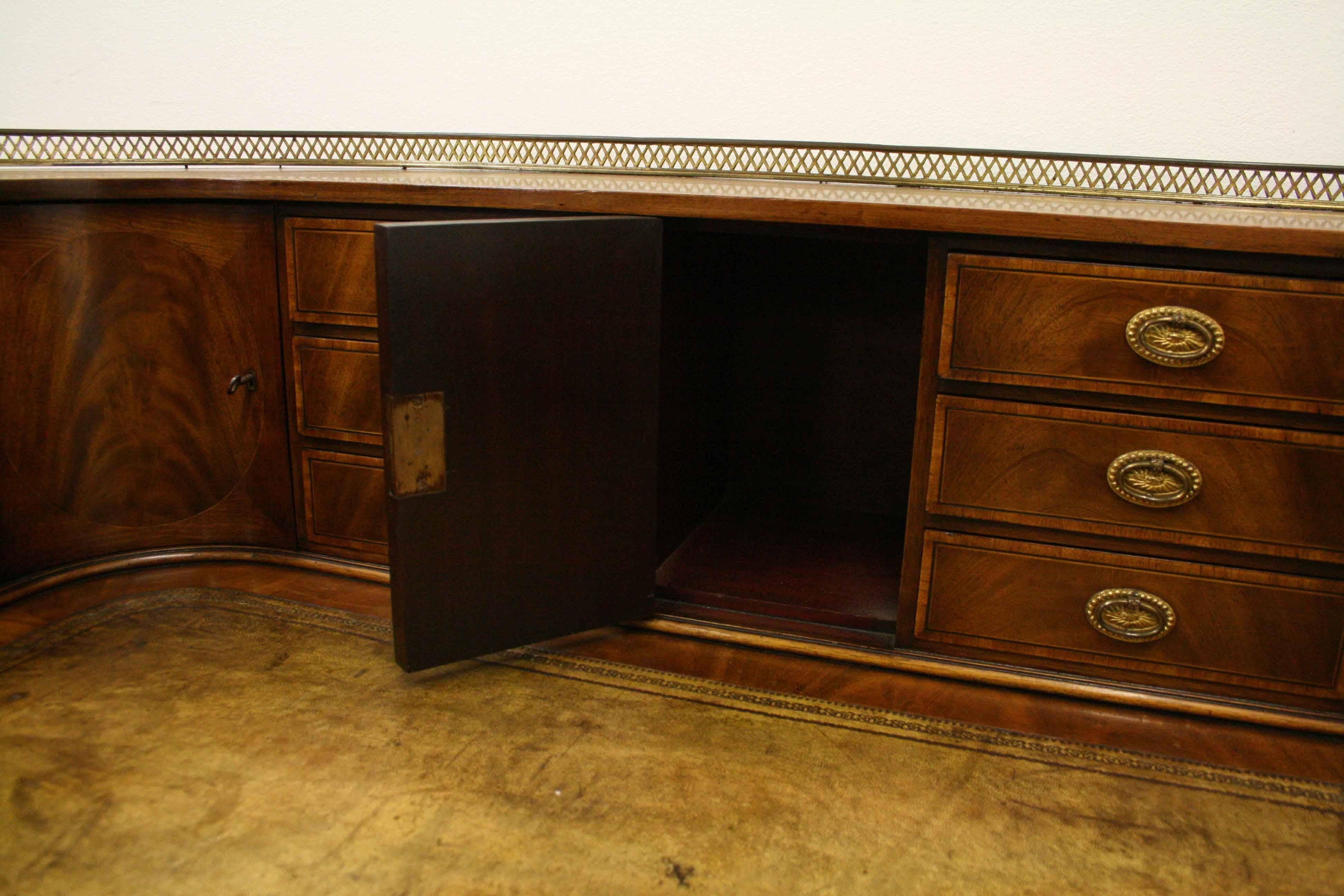 Edwardian Mahogany Carlton House Desk 5