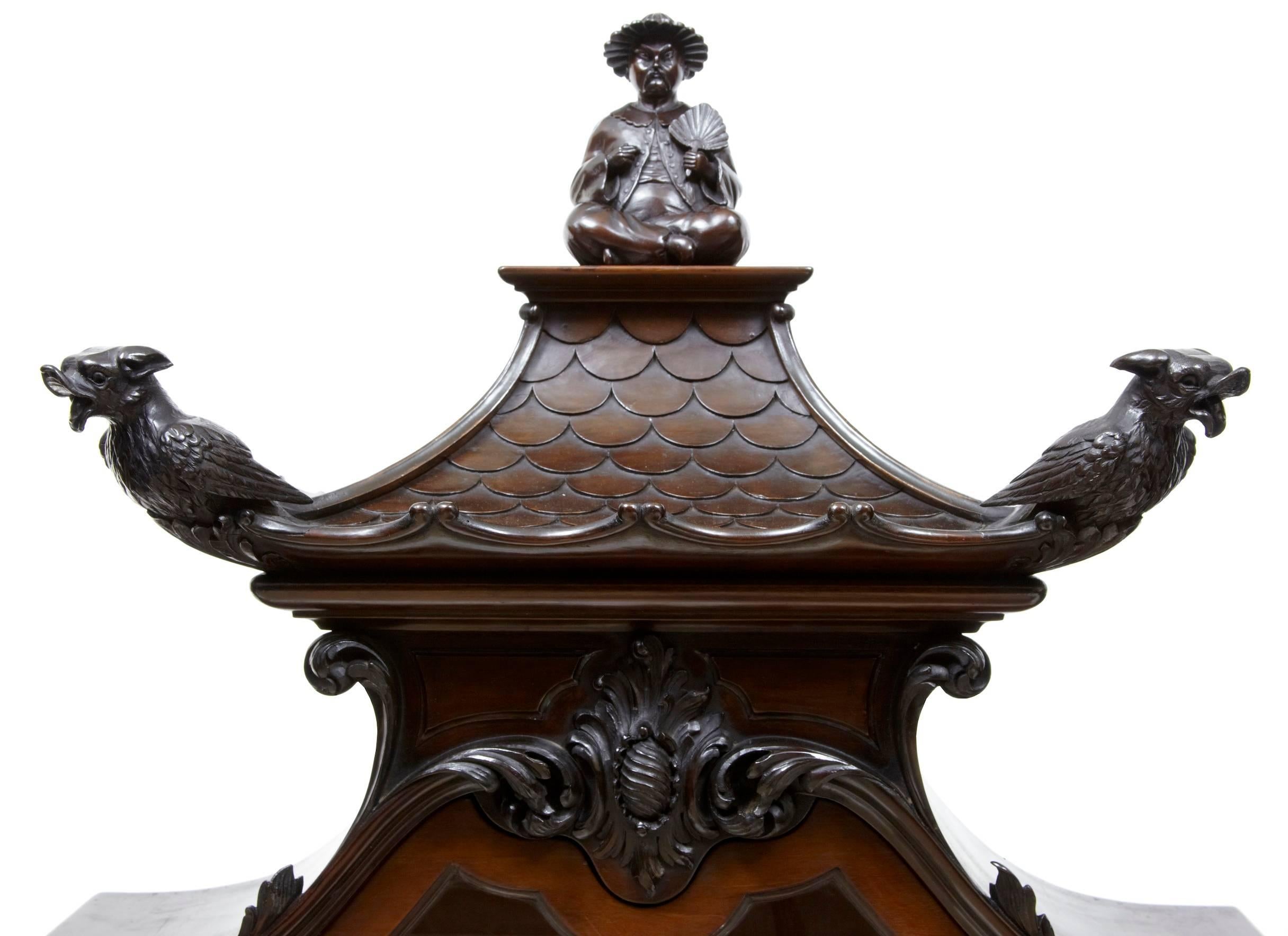 Edwardian Mahogany Carved Chinese Chippendale Style Display Cabinet 3
