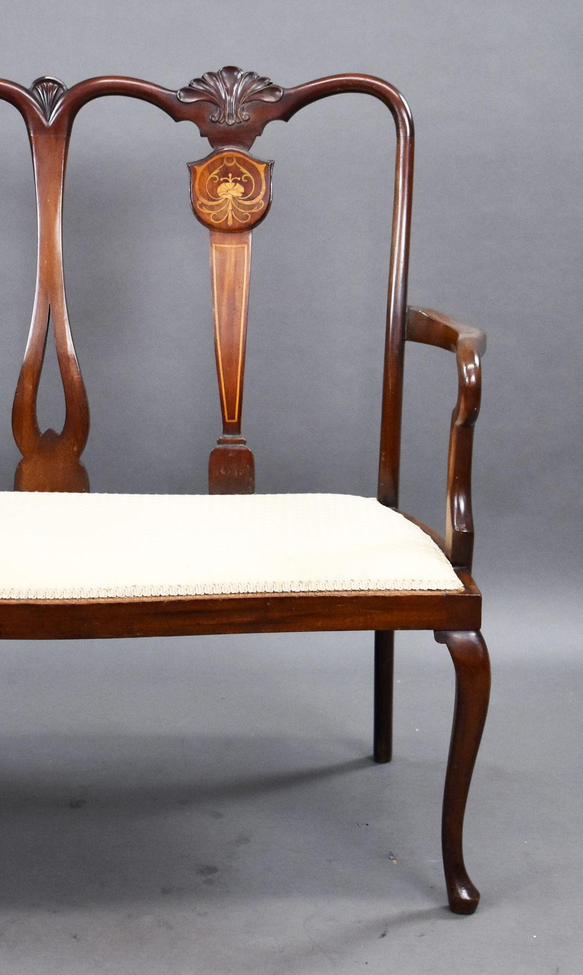 Edwardian Mahogany Chair Back Settee Caoba en venta