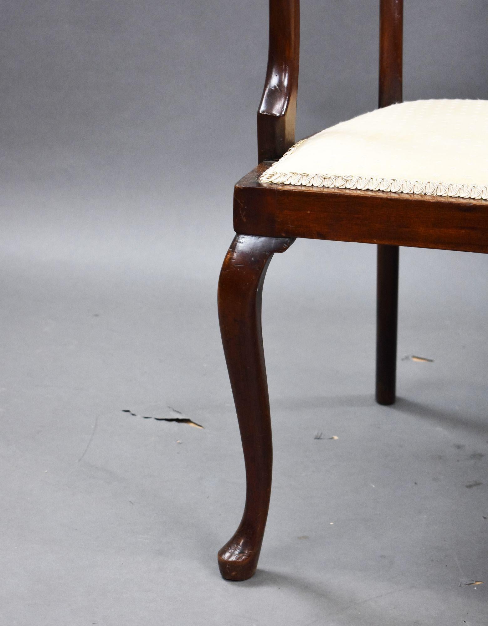 Edwardian Mahogany Chair Back Settee en venta 3