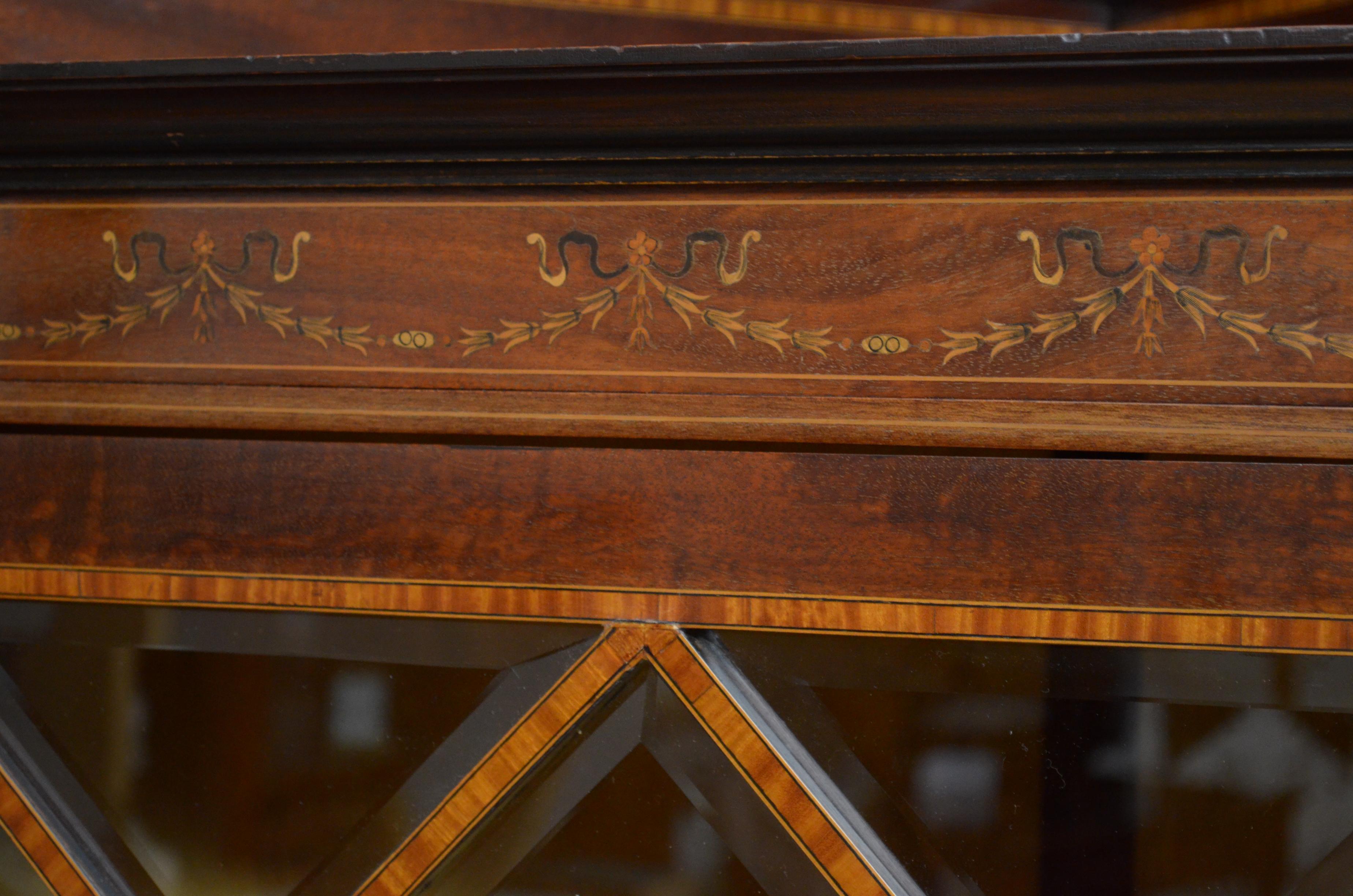 Early 20th Century Edwardian Mahogany Corner Display Cabinet