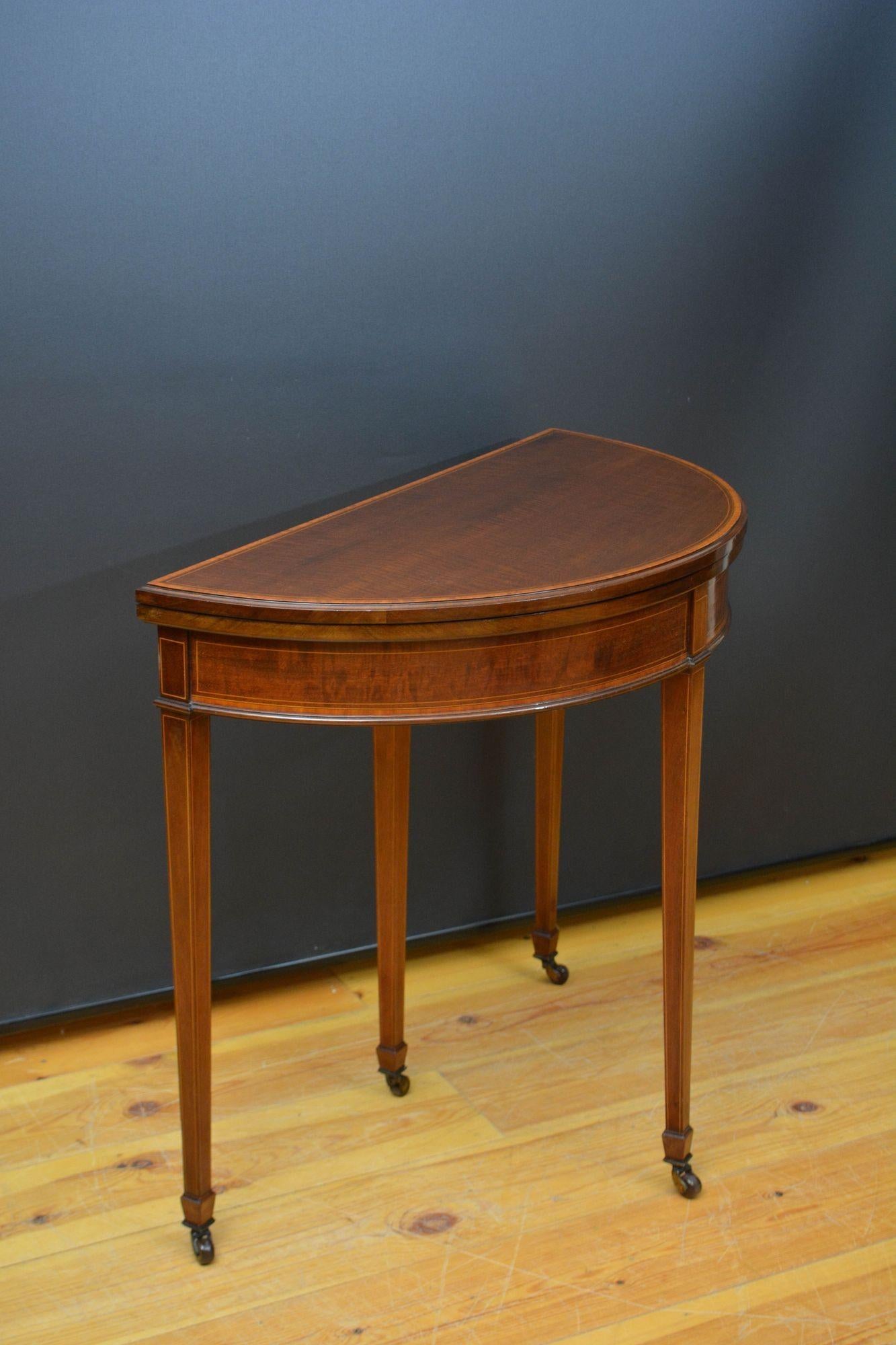 20th Century Edwardian Mahogany Demi Lune Hall Table / Card Table For Sale