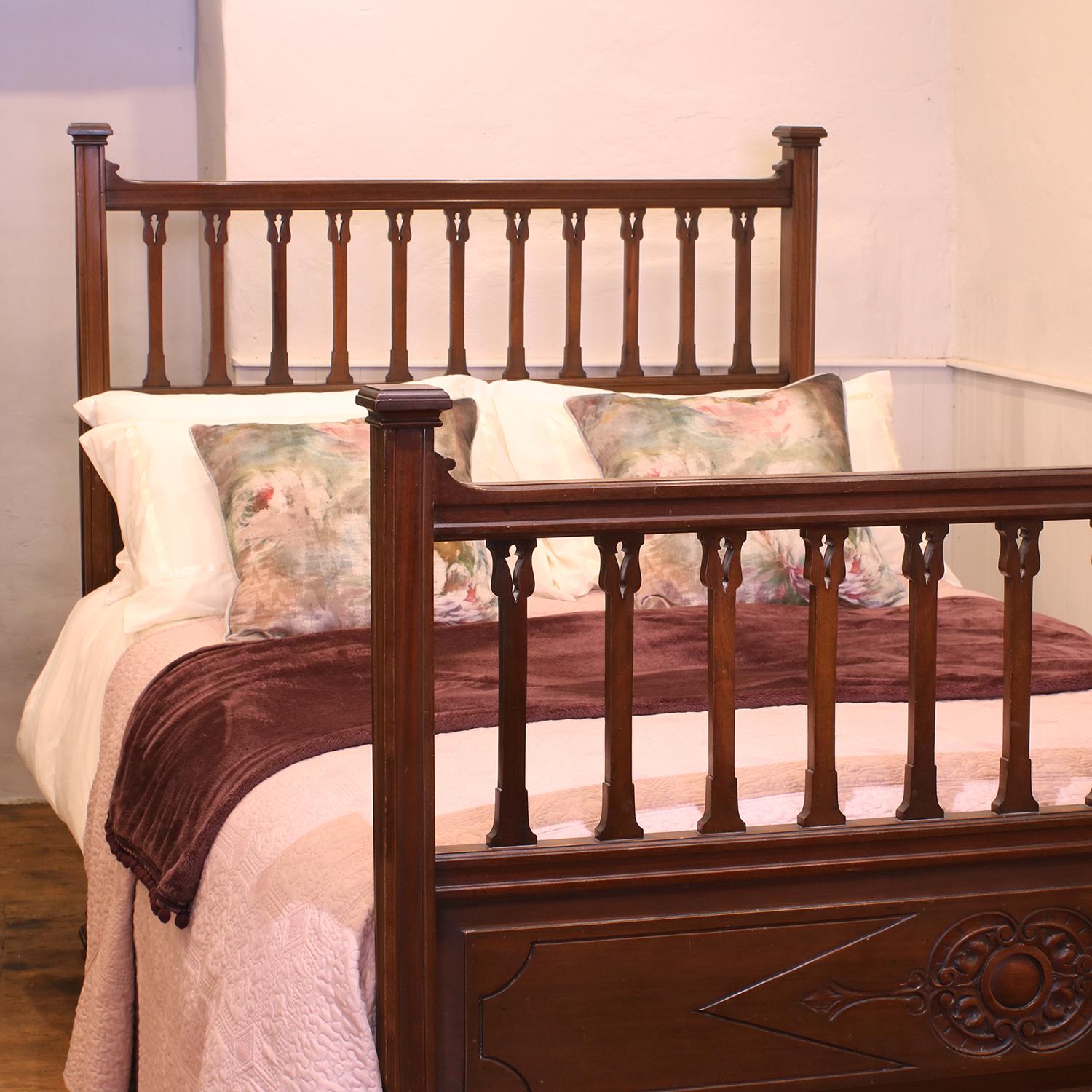 An Edwardian antique bed made from mahogany, with slatted head and food boards. 
This bed accepts a 4ft 6in wide (54 inches) base and mattress. 
The price is for the bed frame with a firm bed base. 
The mattress, bedding and linen are extra.