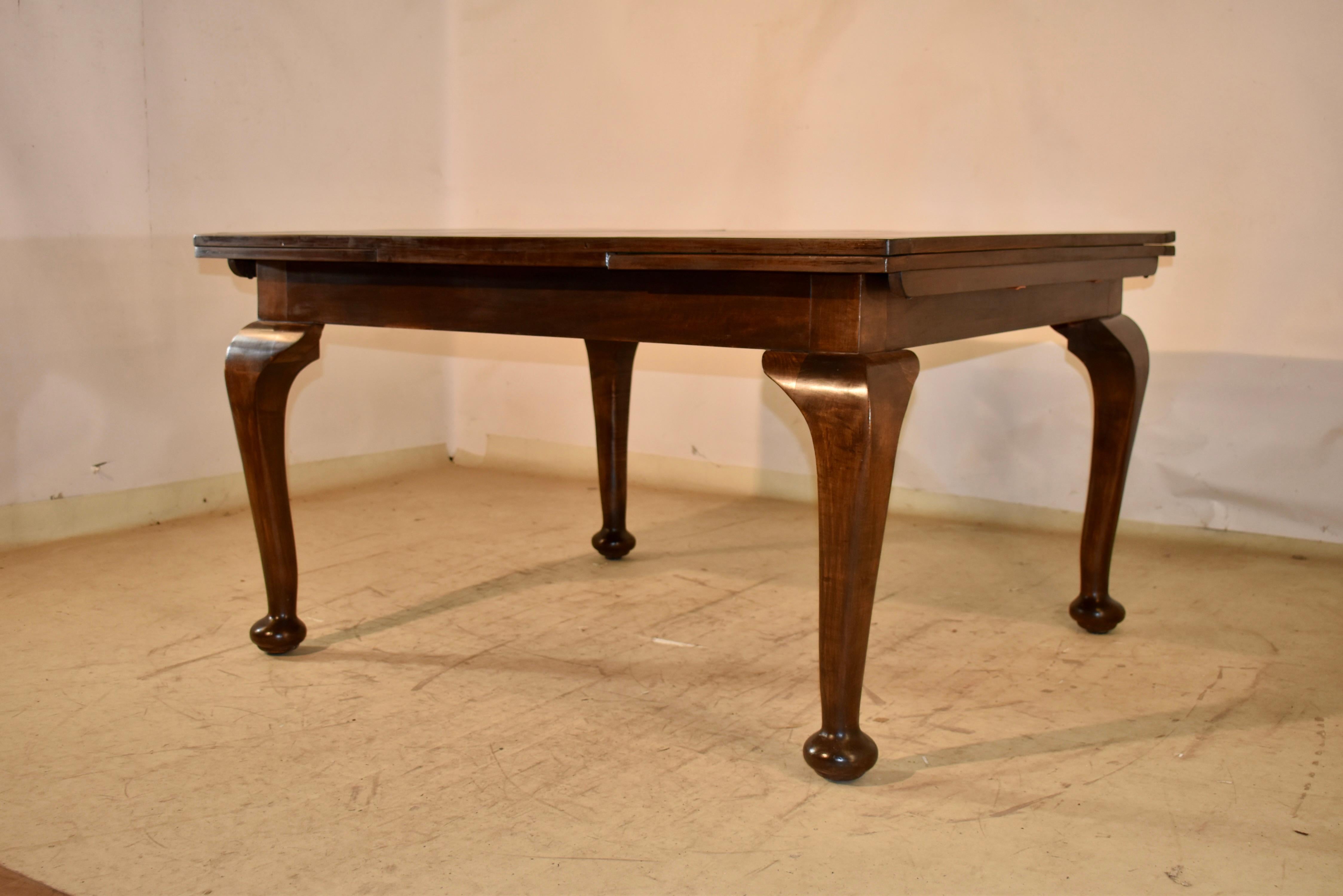 Turned Edwardian Mahogany Draw Leaf Table, Circa 1900 For Sale