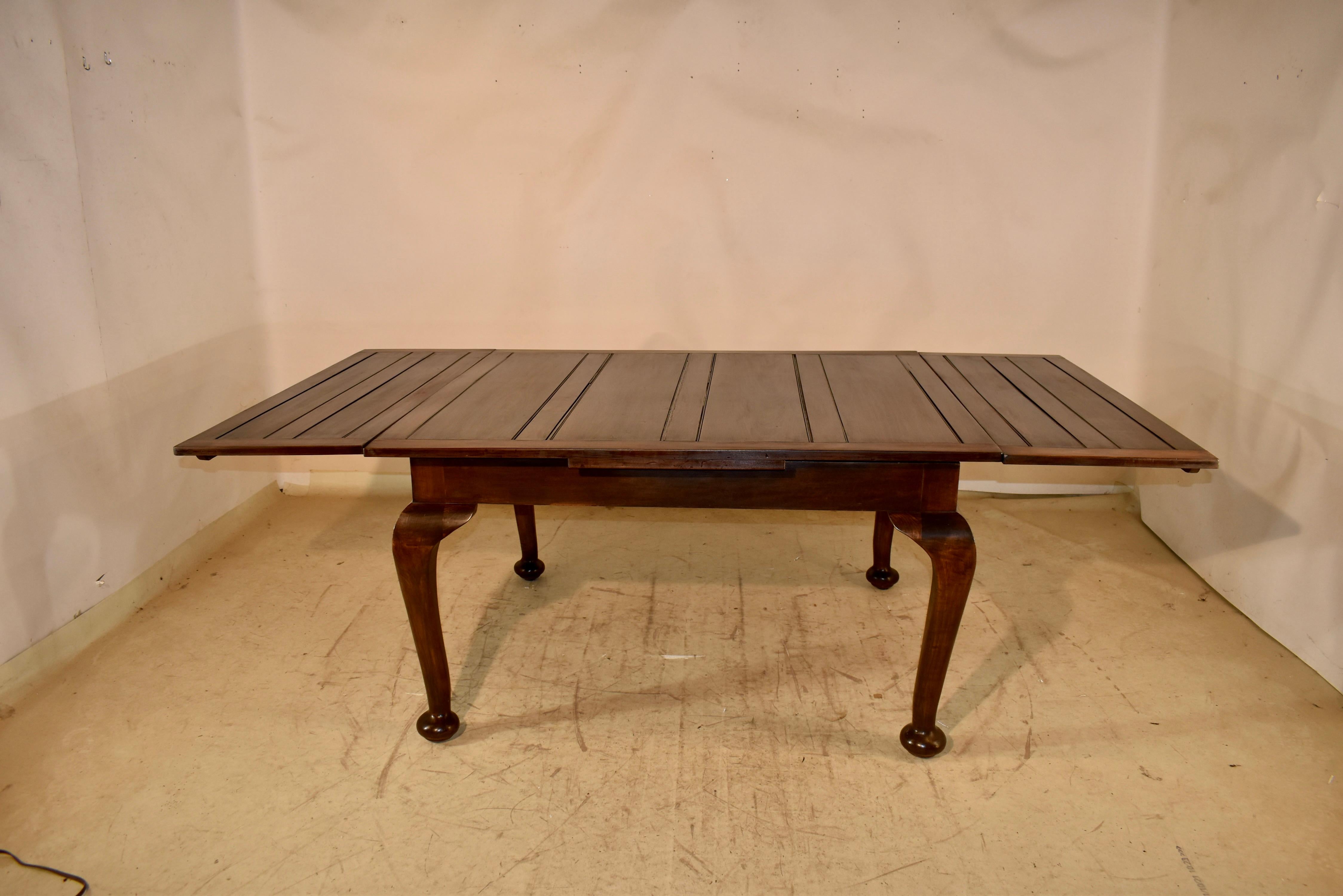 Early 20th Century Edwardian Mahogany Draw Leaf Table, Circa 1900 For Sale