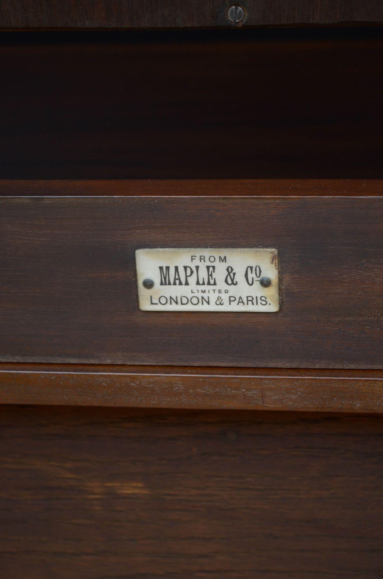 Table de coiffeuse édouardienne en acajou par Maple & Co en vente 12