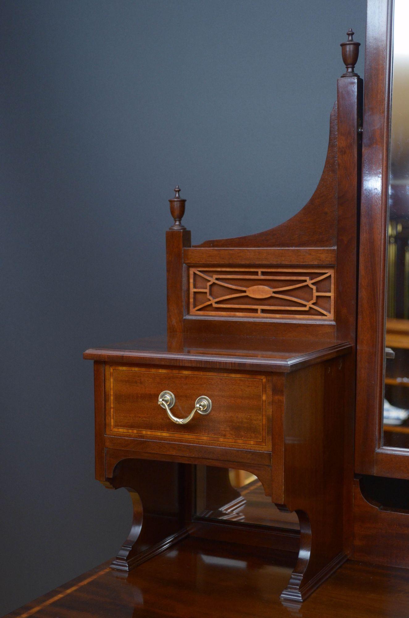 Edwardian Mahogany Dressing Table by Maple & Co For Sale 3