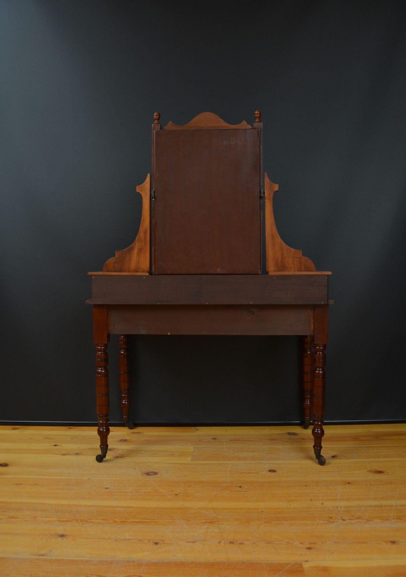 Edwardian Mahogany Dressing table For Sale 7