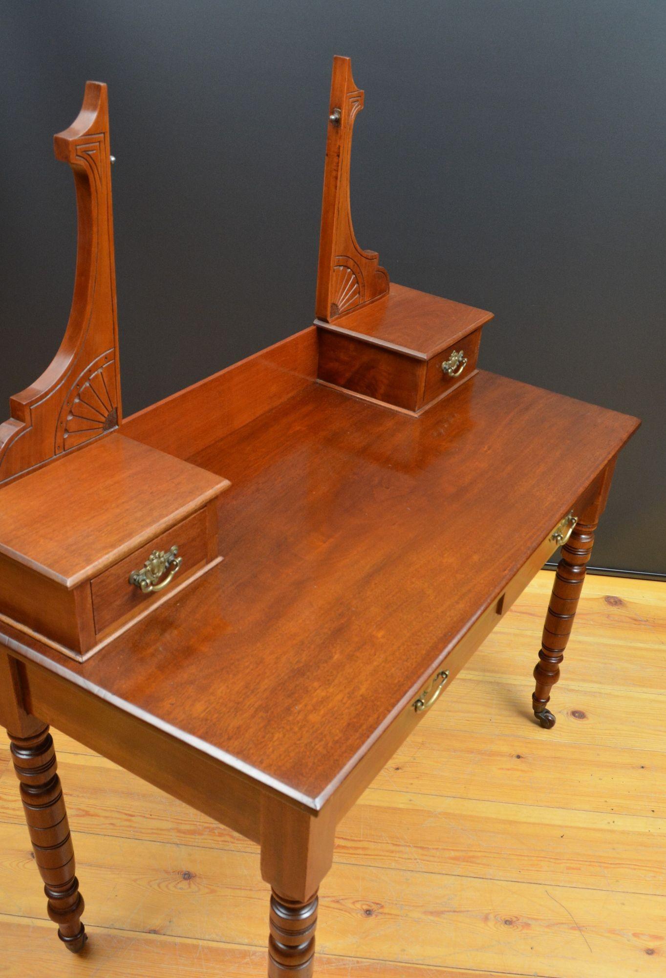 Edwardian Mahogany Dressing table For Sale 8