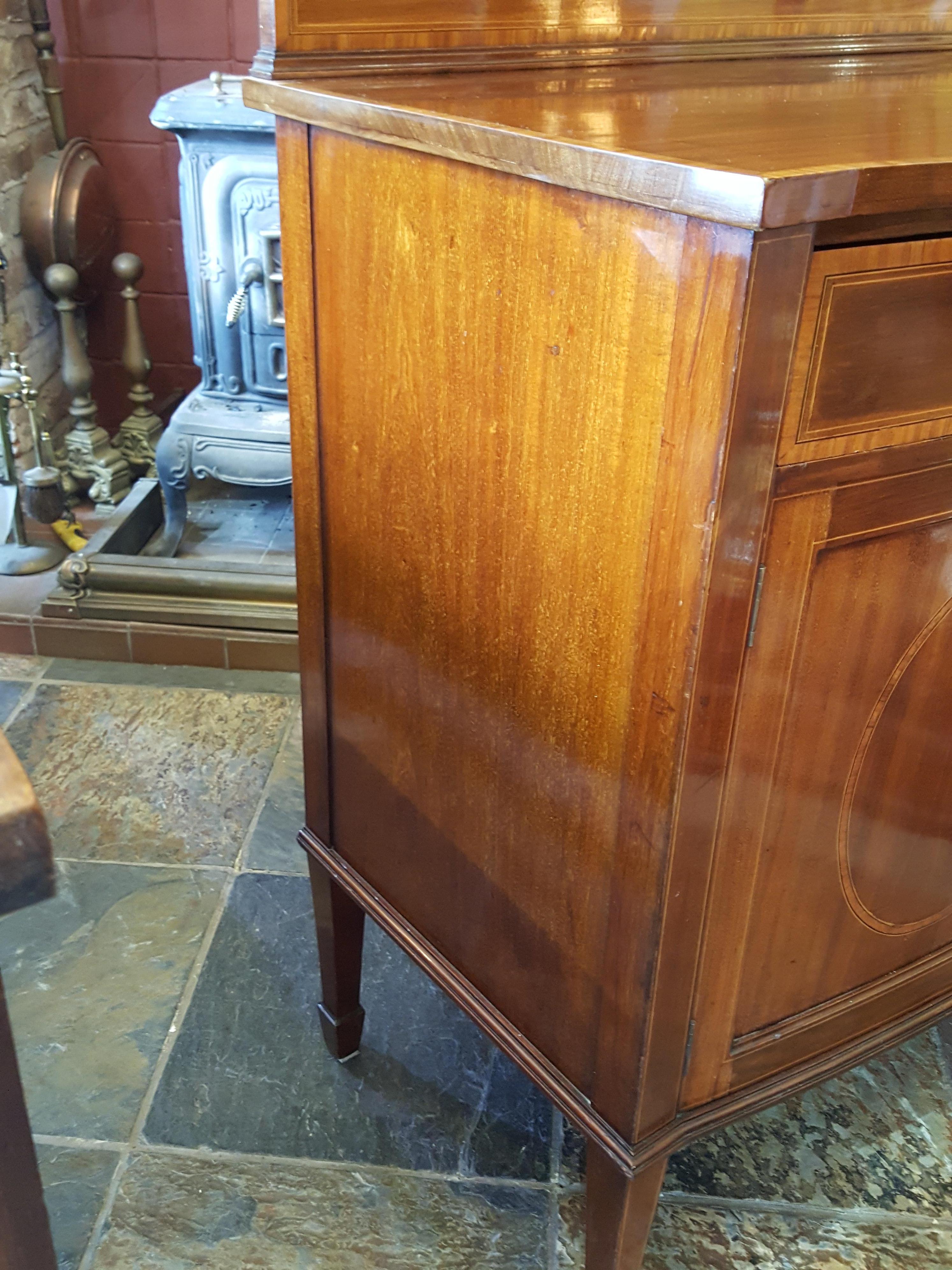 Edwardian Mahogany Drinks Cabinet In Good Condition For Sale In Altrincham, Cheshire