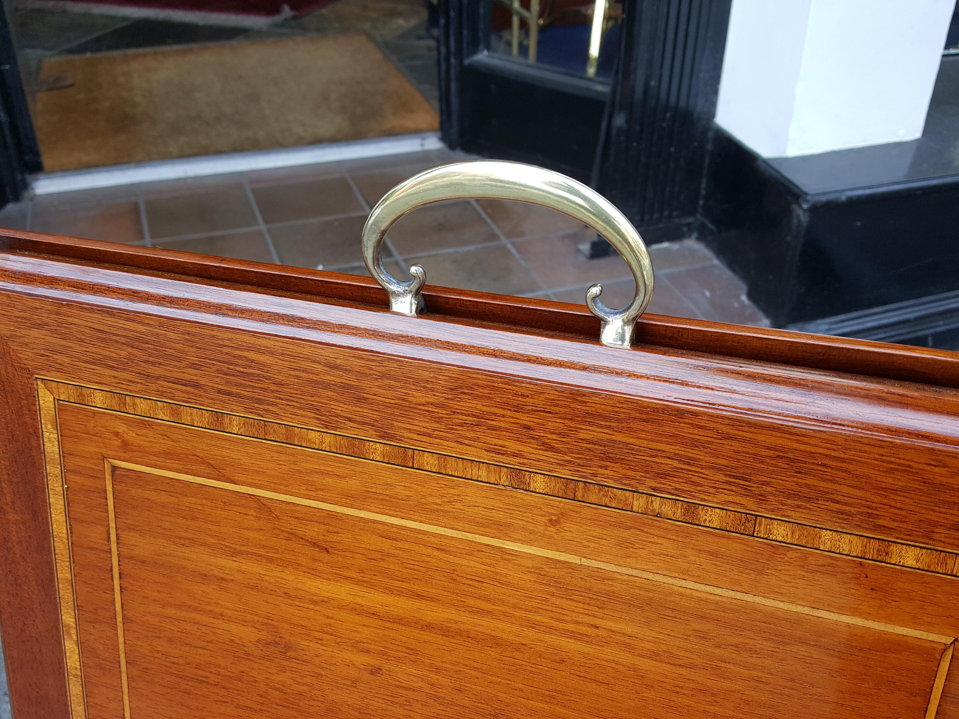 Early 20th Century Edwardian Mahogany Folio Stand For Sale