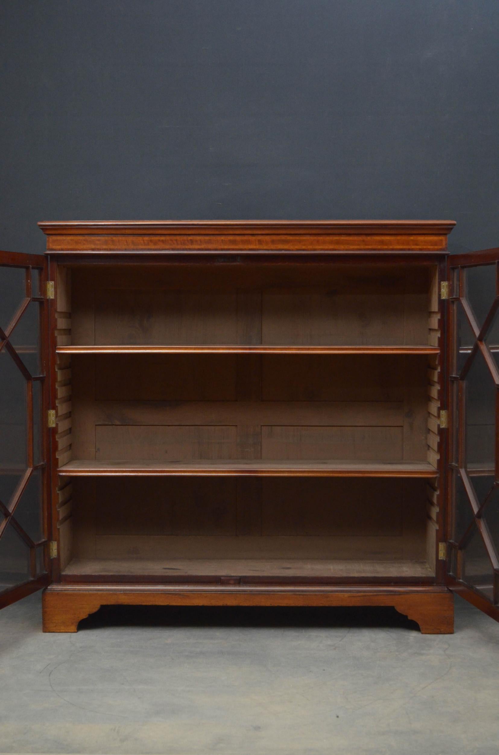 Edwardian Mahogany Glazed Bookcase 8