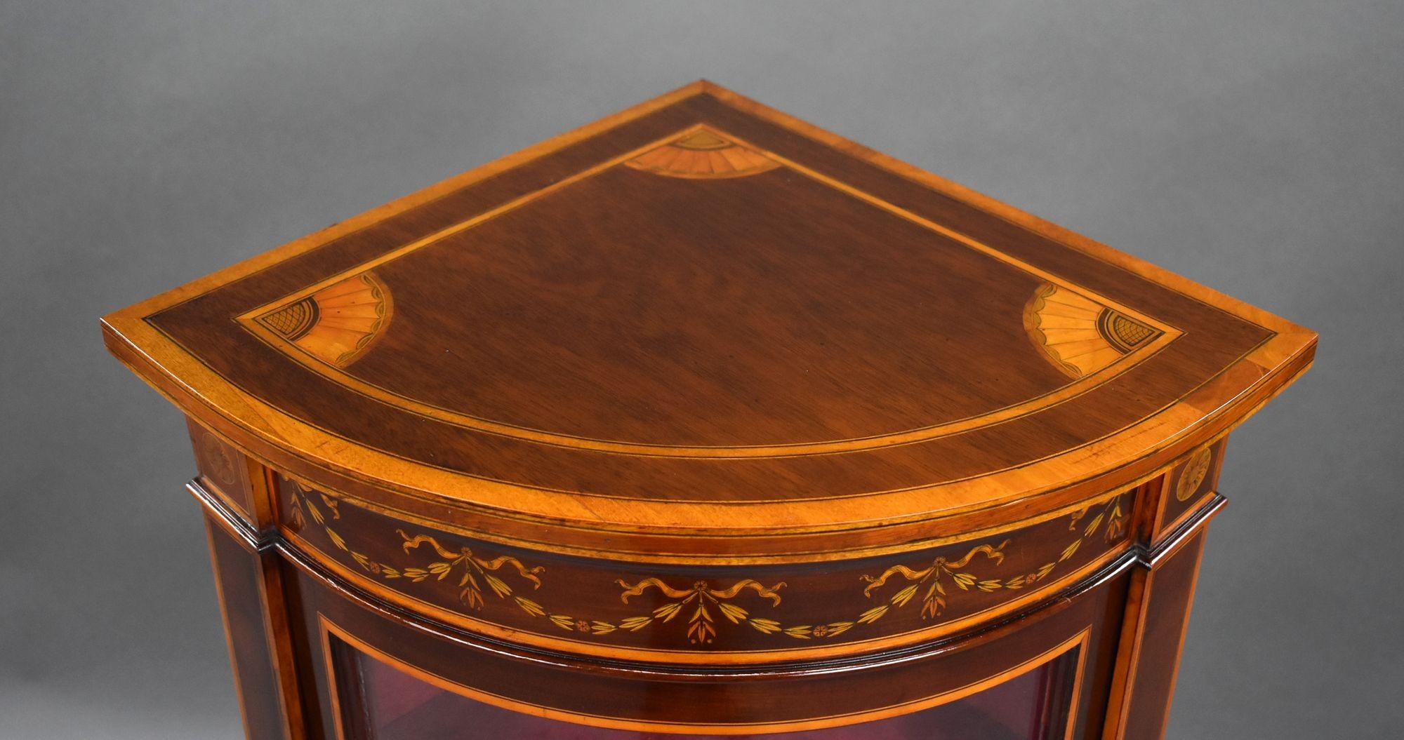 Edwardian Mahogany Inlaid Bow Front Corner Cabinet For Sale 1