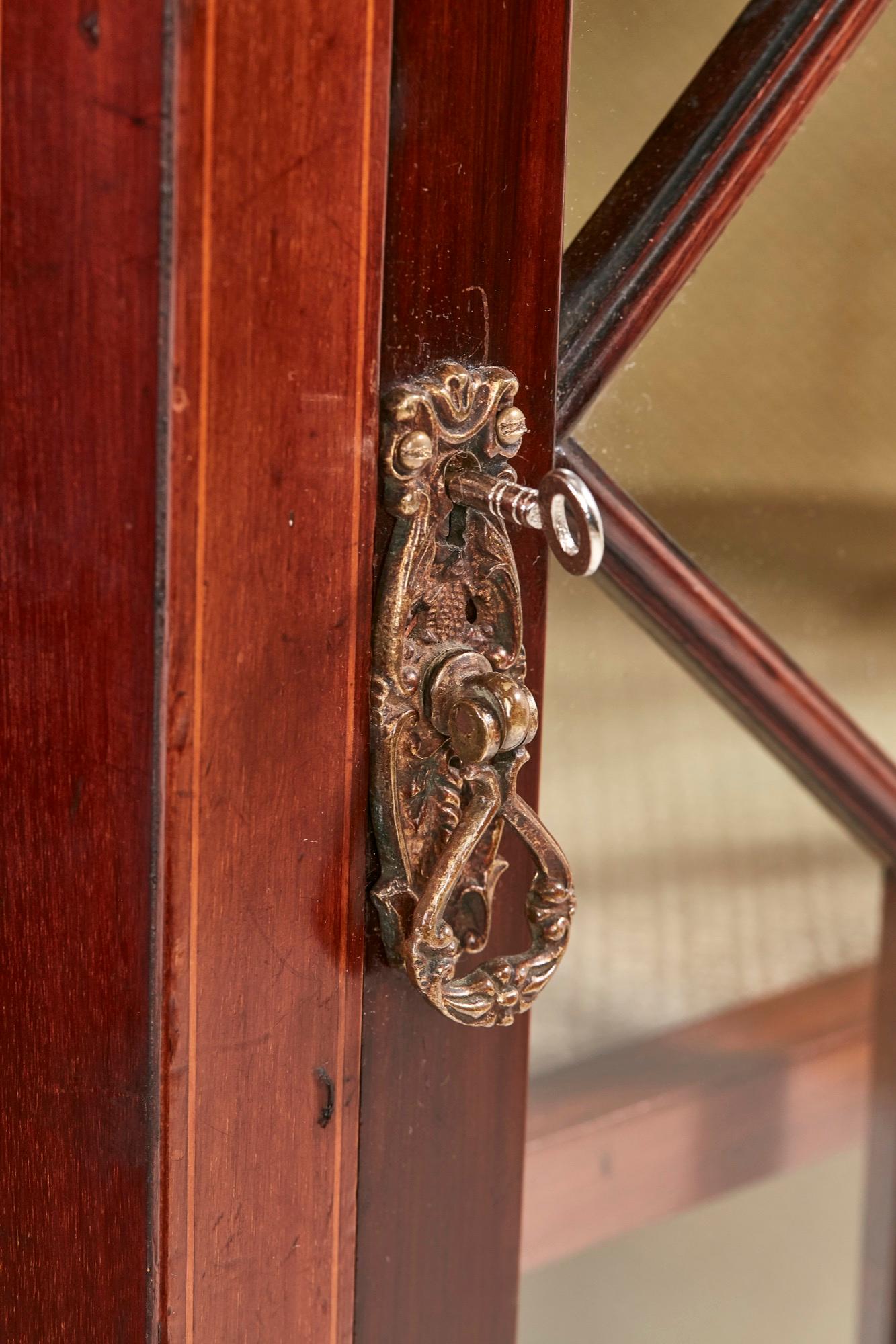 Edwardian Mahogany Inlaid Corner Cabinet 2