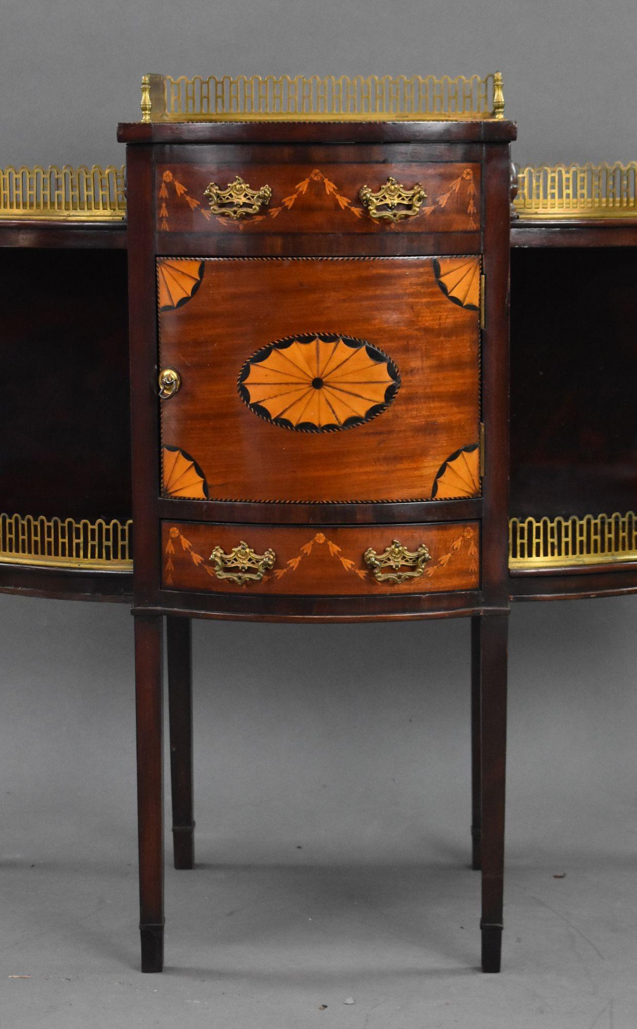 Edwardian Mahogany Inlaid Sideboard In Good Condition For Sale In Chelmsford, Essex
