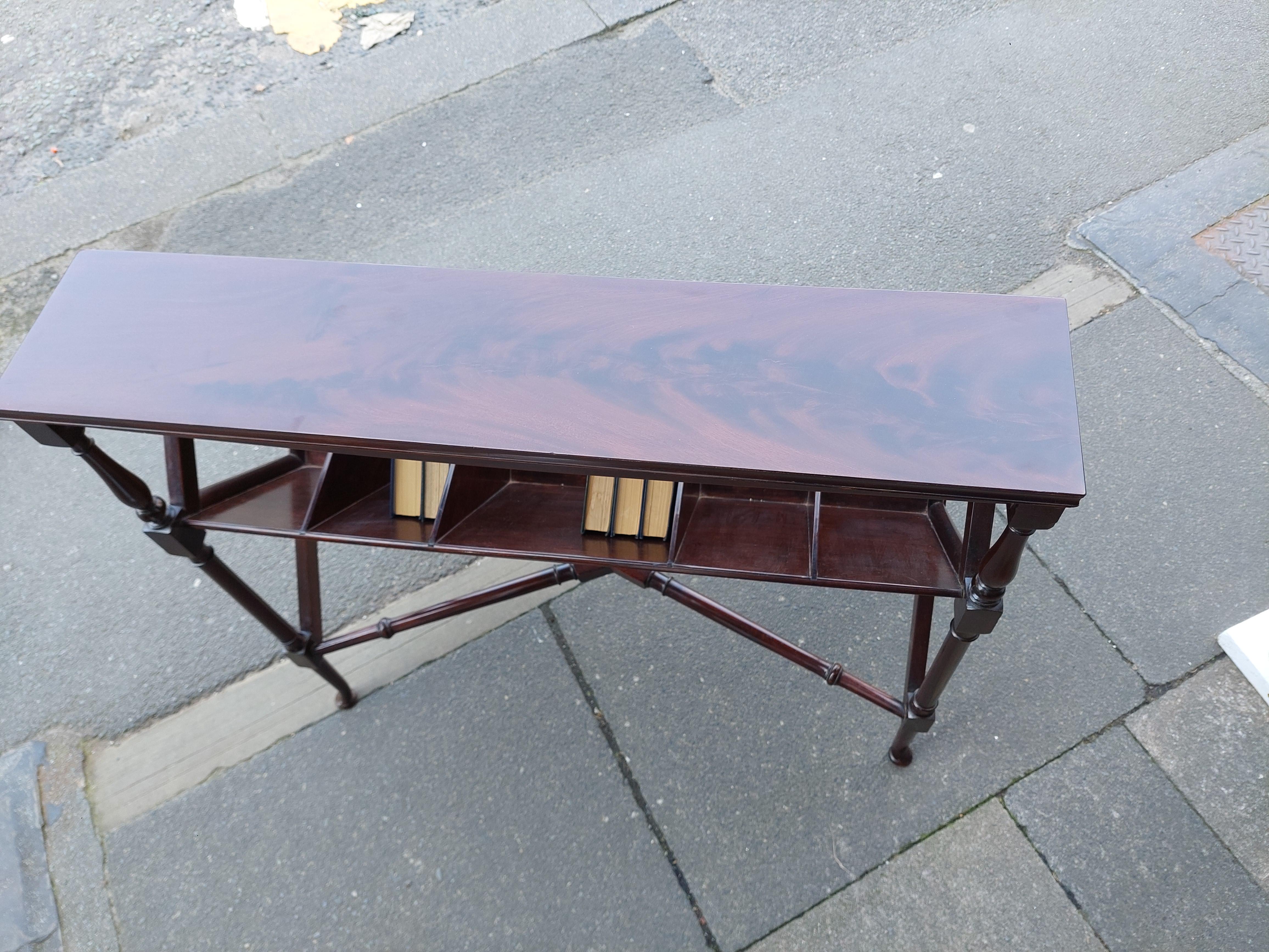 Edwardian Mahogany Library Book Trough in vendita 5