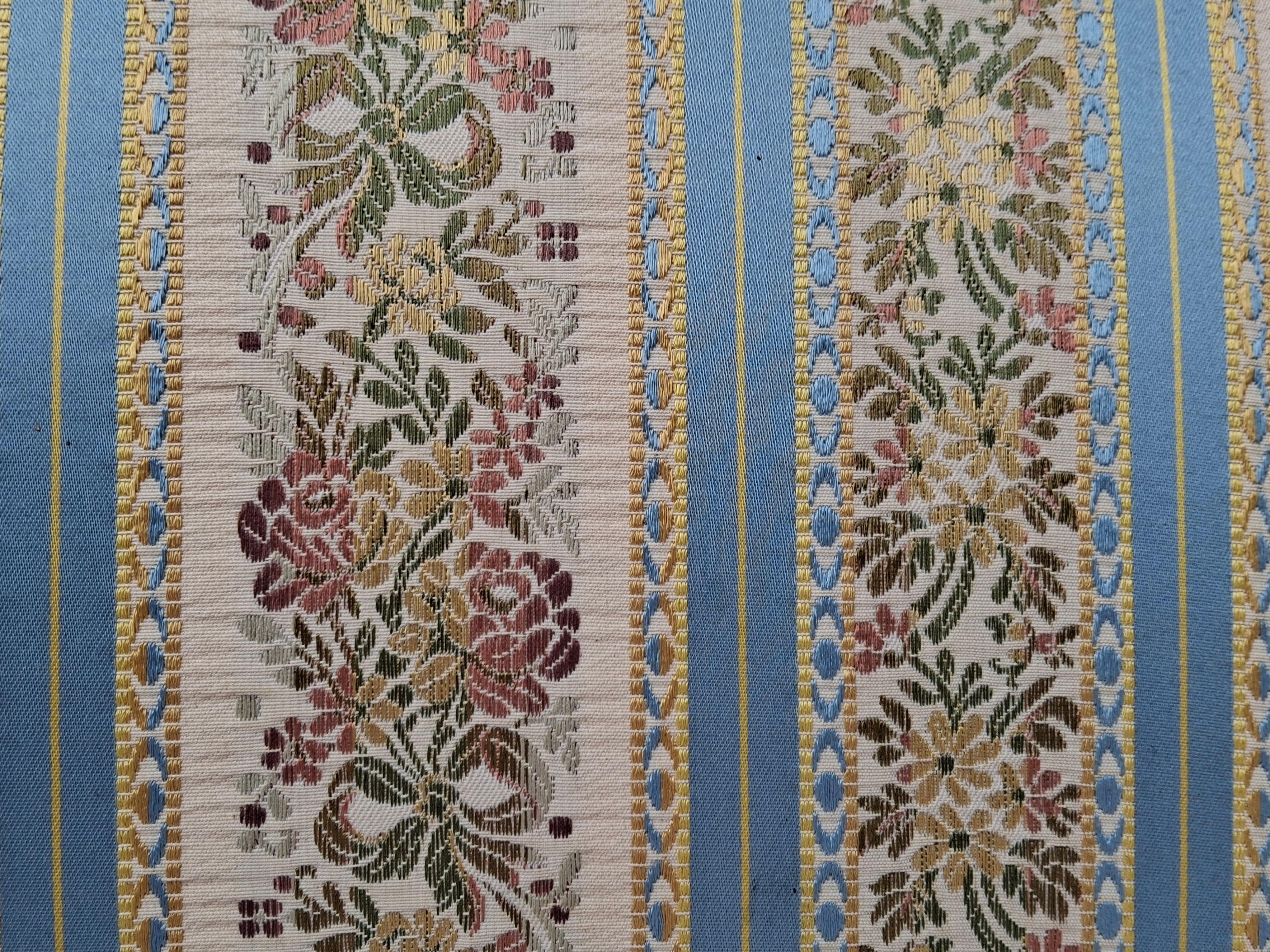 Poltrona edoardiana in mogano con intarsi in madreperla e intarsio, CIRCA 1910 in vendita 4