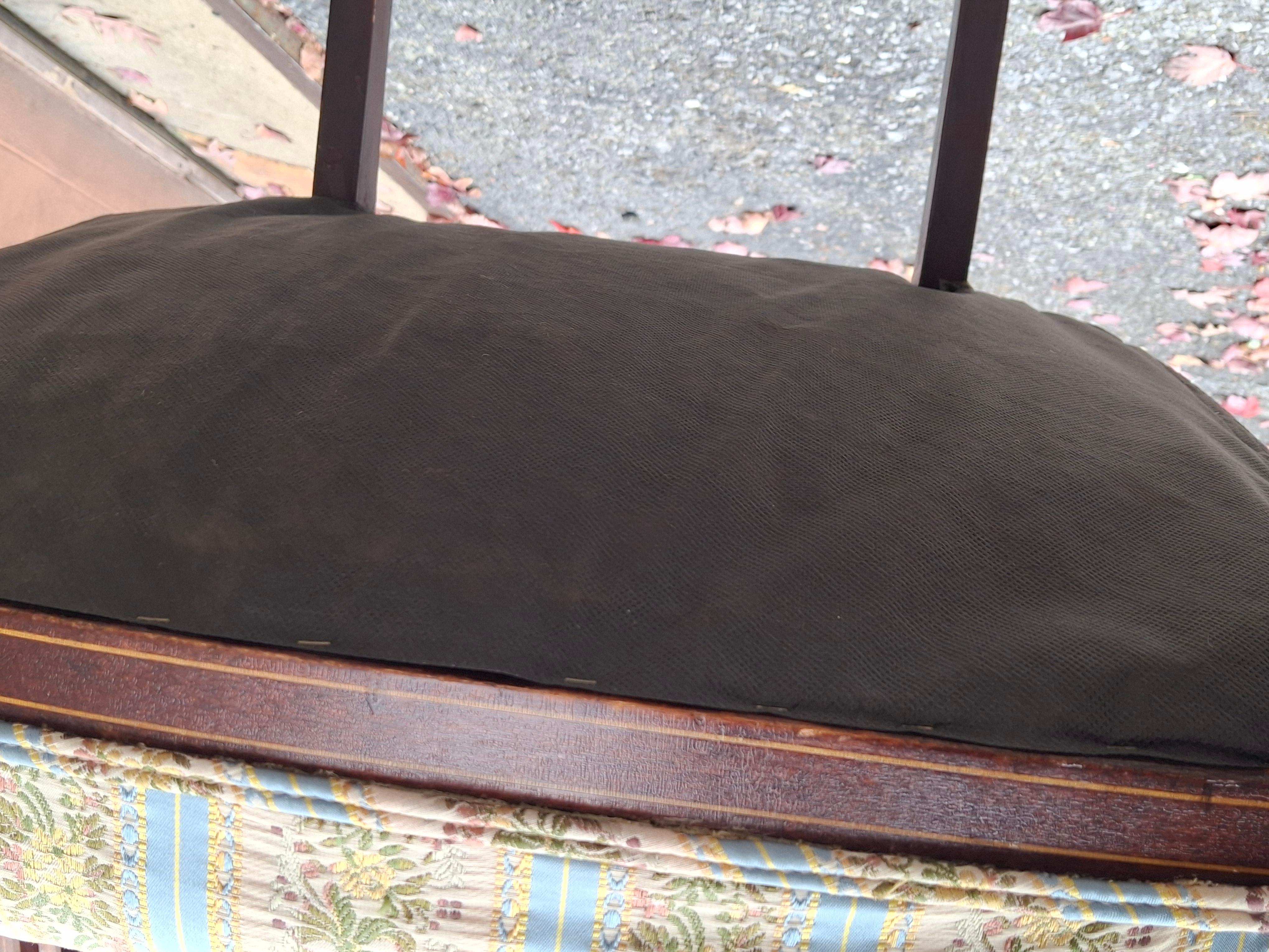 Poltrona edoardiana in mogano con intarsi in madreperla e intarsio, CIRCA 1910 in vendita 5