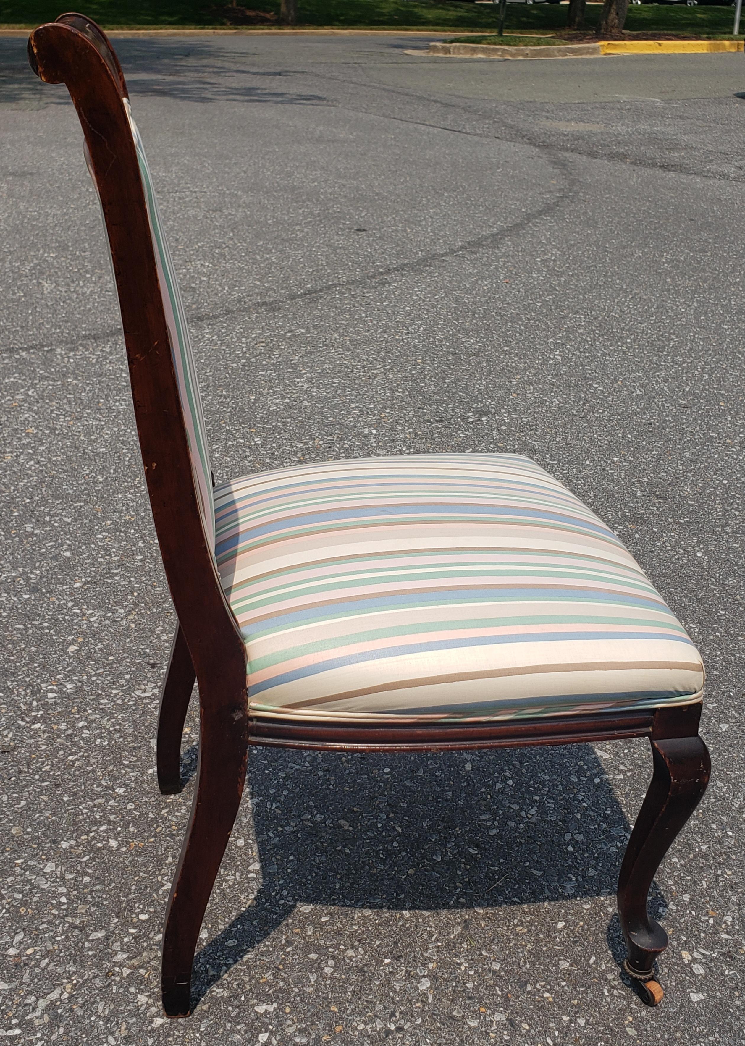 Edwardian Mahogany Mother-Of-Pearl And Satinwood Inlaid Upholstered Side Chair  In Good Condition For Sale In Germantown, MD