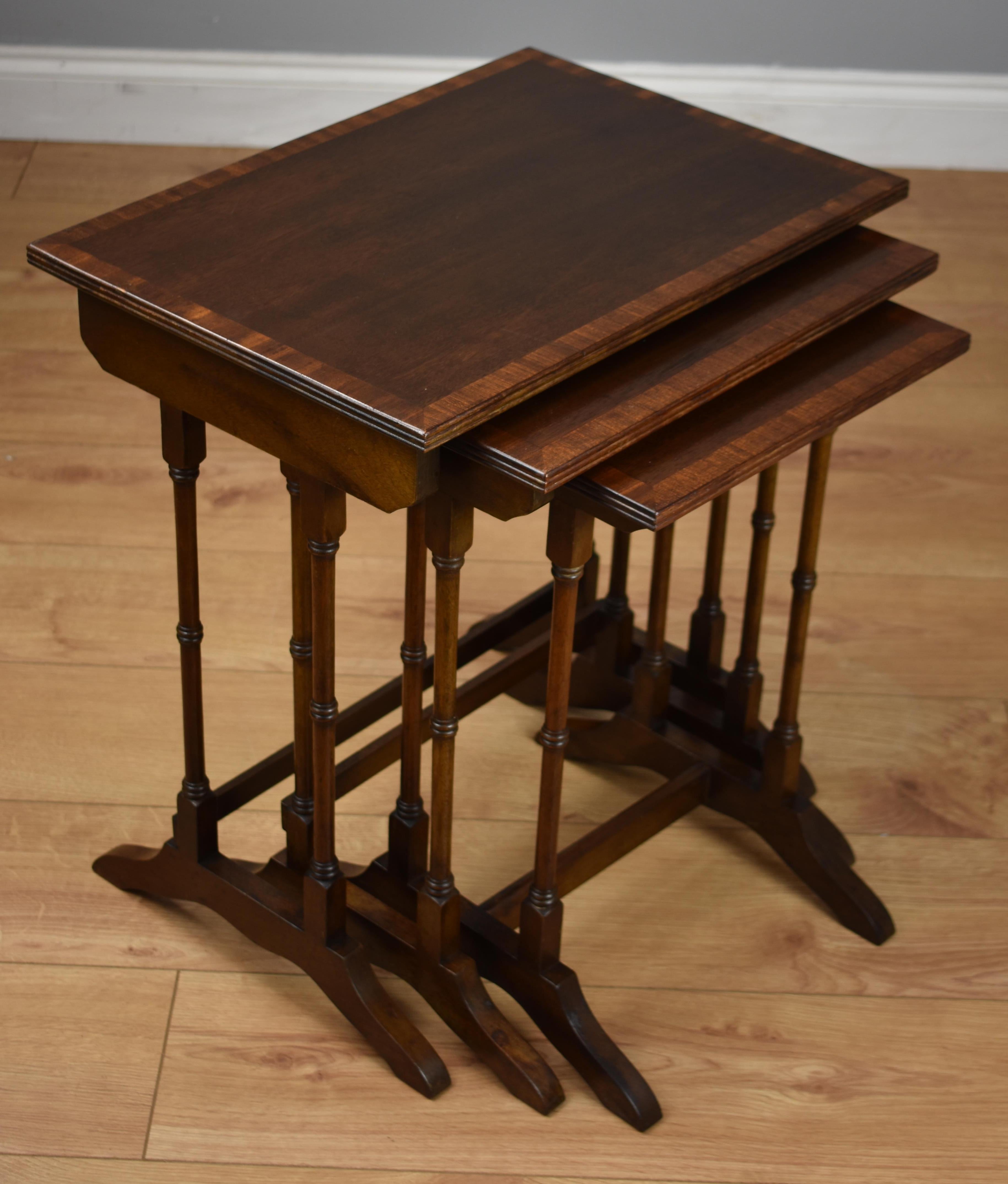 Edwardian Mahogany Nest Tables In Excellent Condition In Chelmsford, Essex