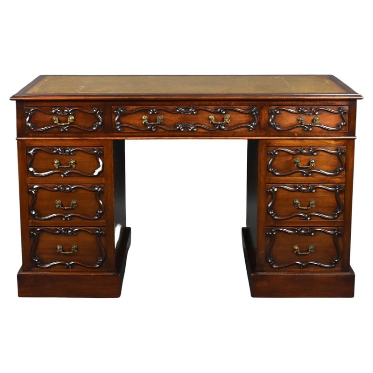 Edwardian Mahogany Pedestal Desk For Sale at 1stDibs