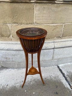 Edwardian Mahogany Planter Inset With Fruit Wood and Decorate with Spindle Top