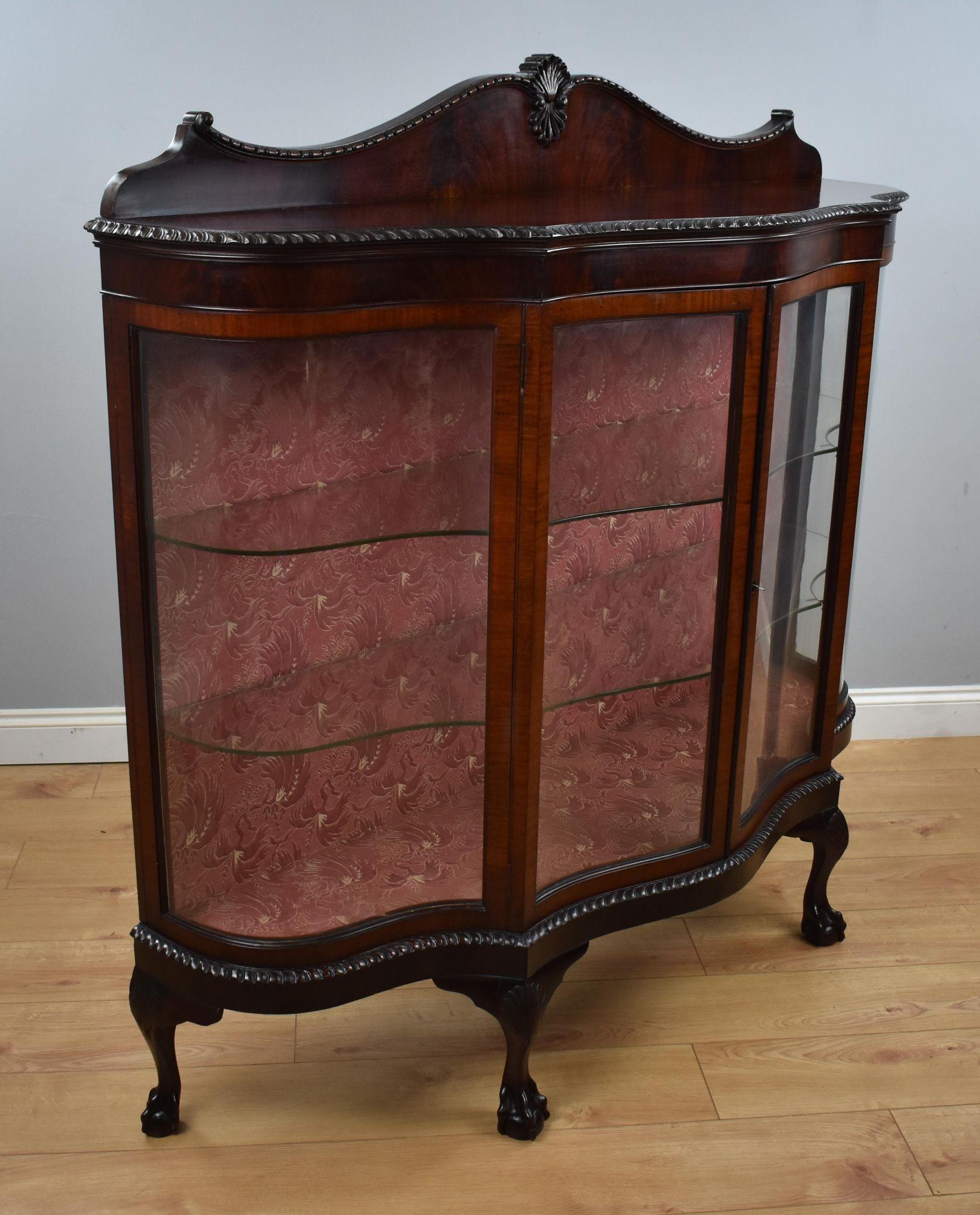 Edwardian Mahogany Serpentine Cabinet For Sale 8