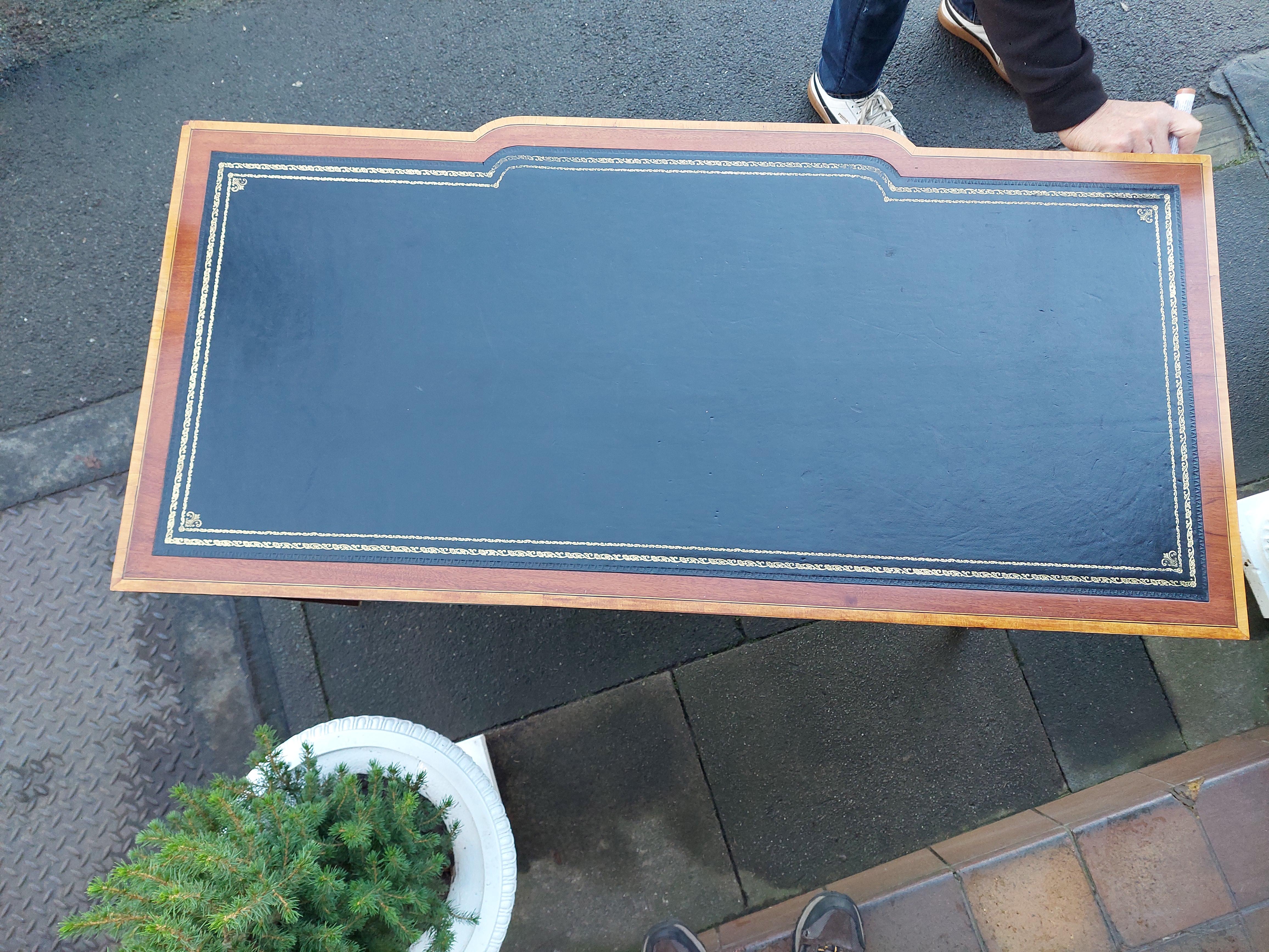 Edwardian Mahogany Sheraton Style Desk For Sale 4