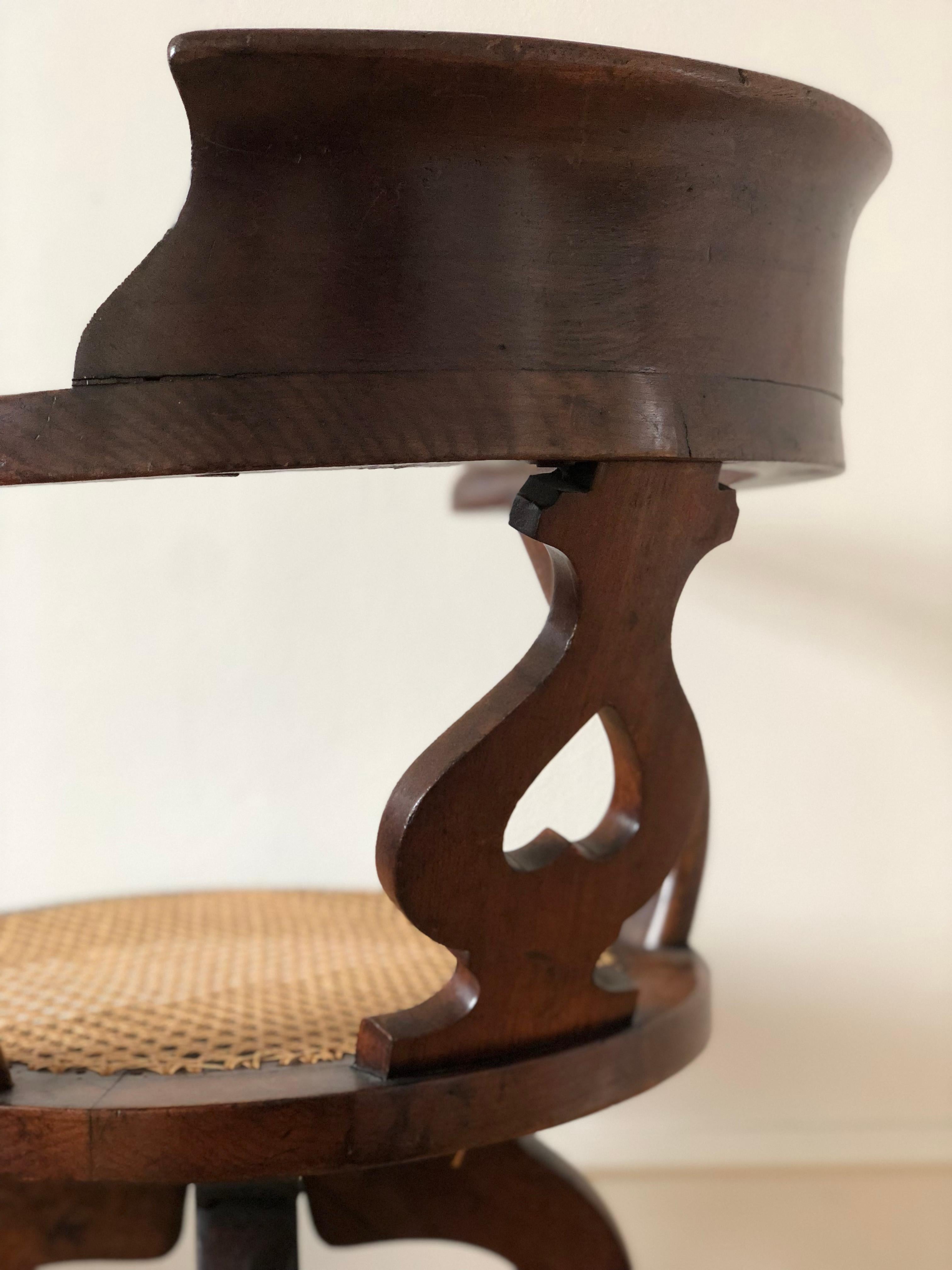 British Edwardian Mahogany Swivel Desk Chair on Castors Early 20th Century United Kingdo
