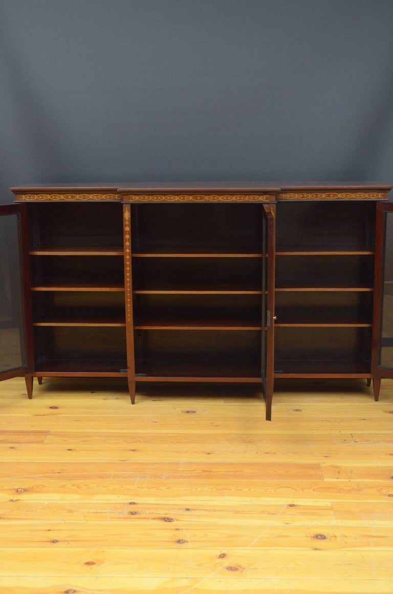 Edwardian Mahogany Three Section Bookcase For Sale at 1stDibs