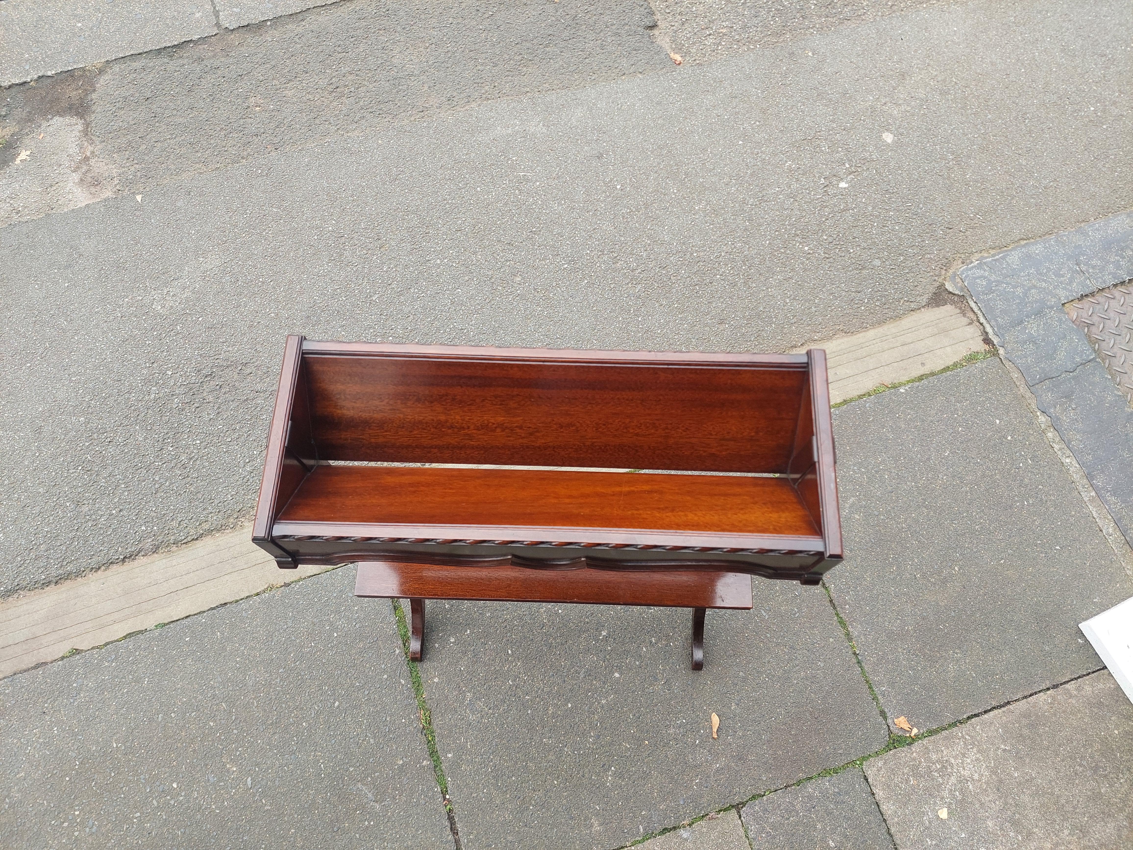 Edwardian Mahogany Two-Tier Library Book Trough by Waring and Gillows In Good Condition For Sale In Altrincham, GB