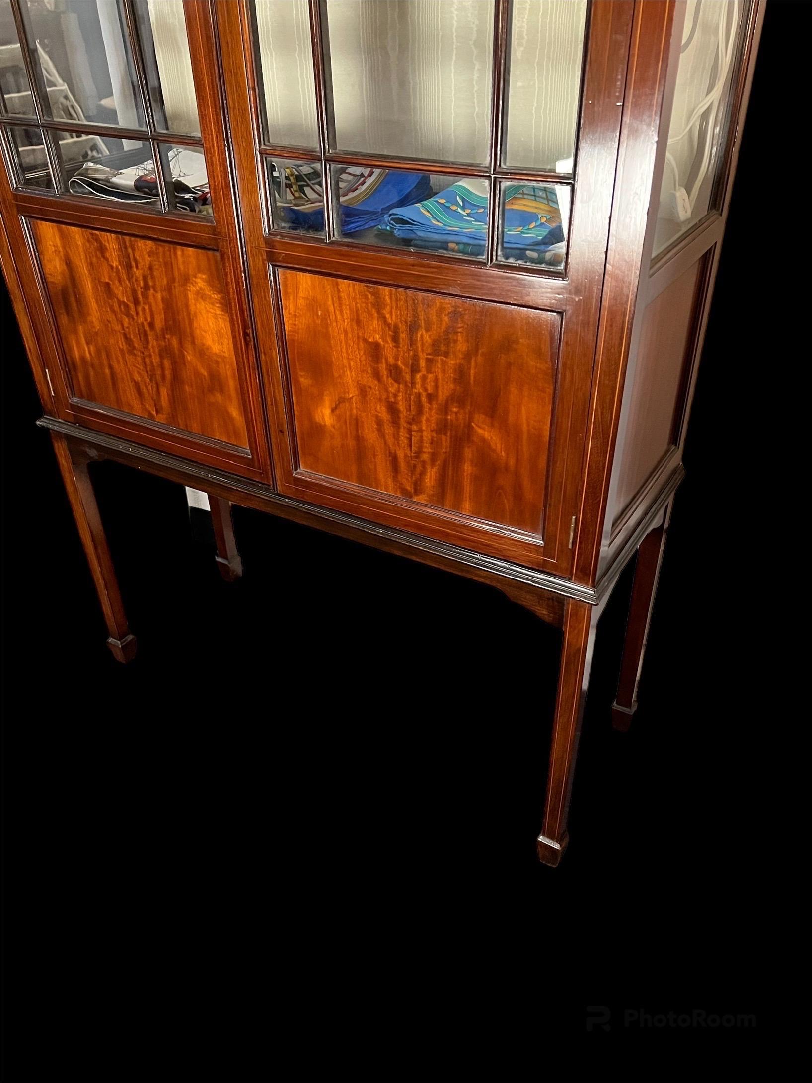 Edwardian Mahogany Vitrine Cabinet For Sale 8