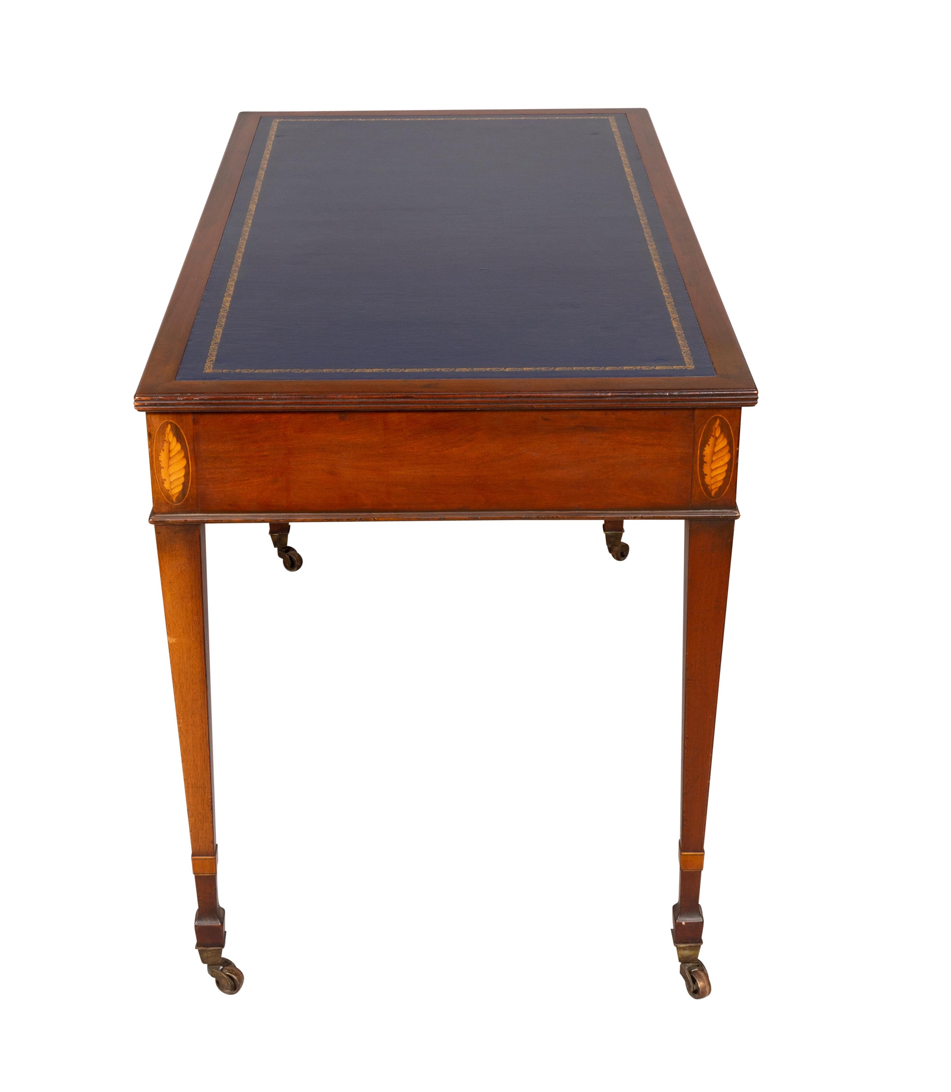 Edwardian Mahogany Writing Table In Good Condition In Essex, MA