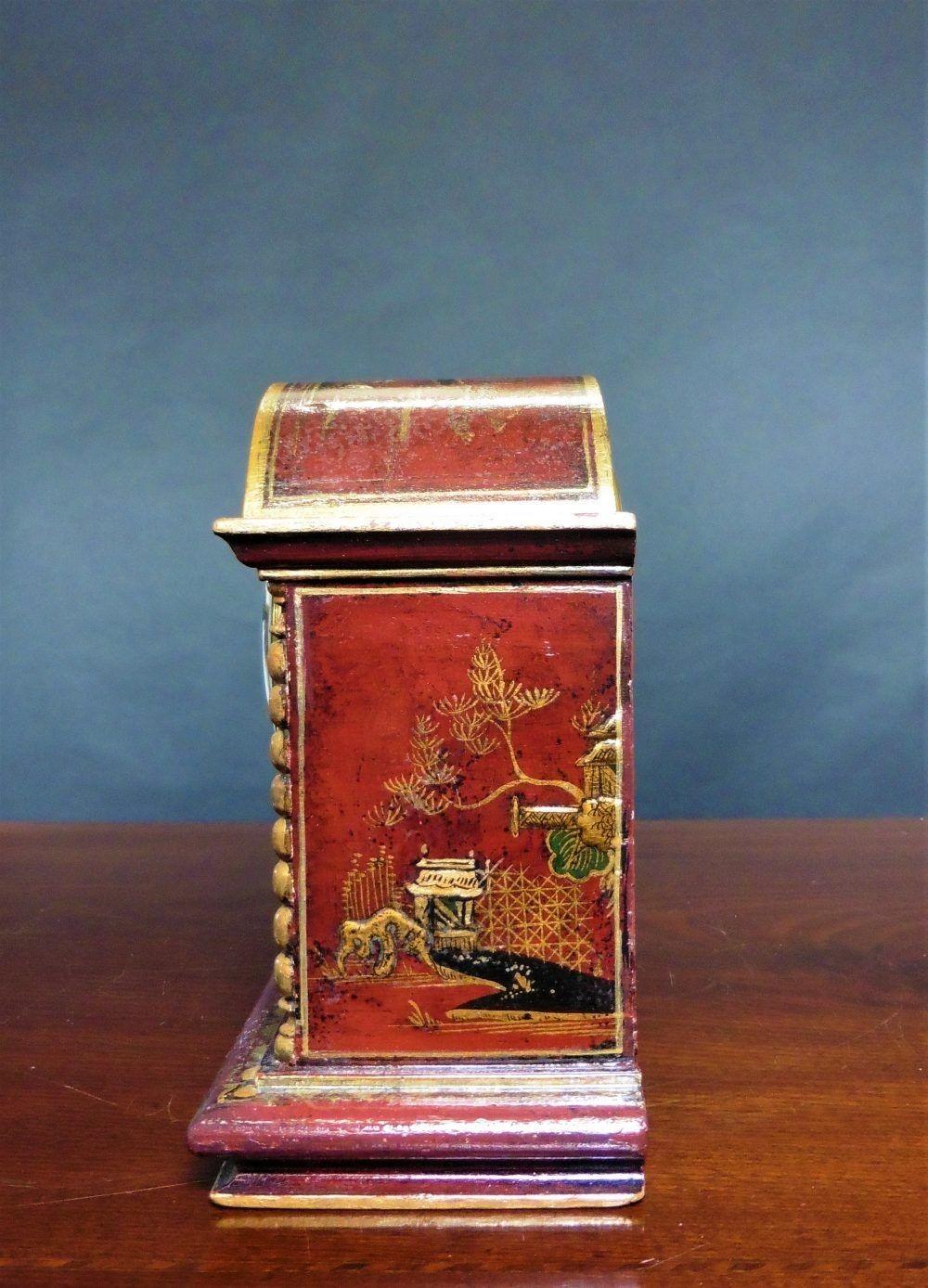 Edwardian Mantel Clock with Chinoiserie Decoration In Good Condition For Sale In Norwich, GB